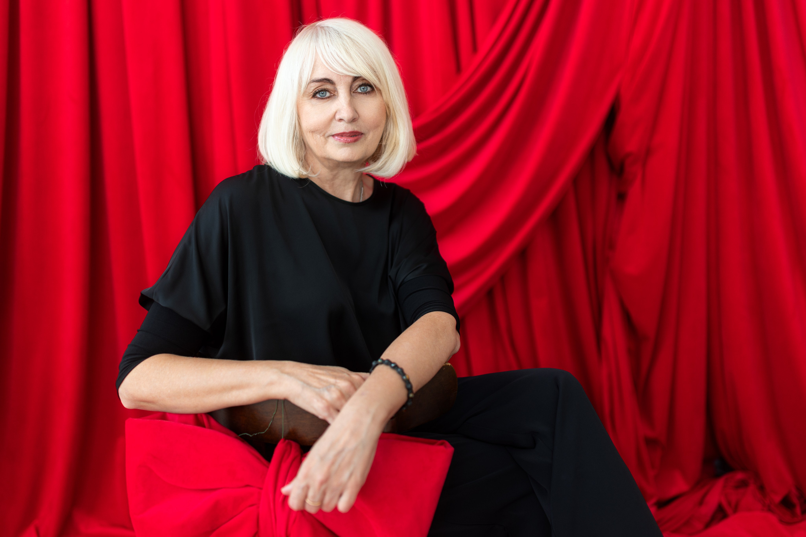 Портретная съемка в интерьерной студии для Елены в формате для «себя»