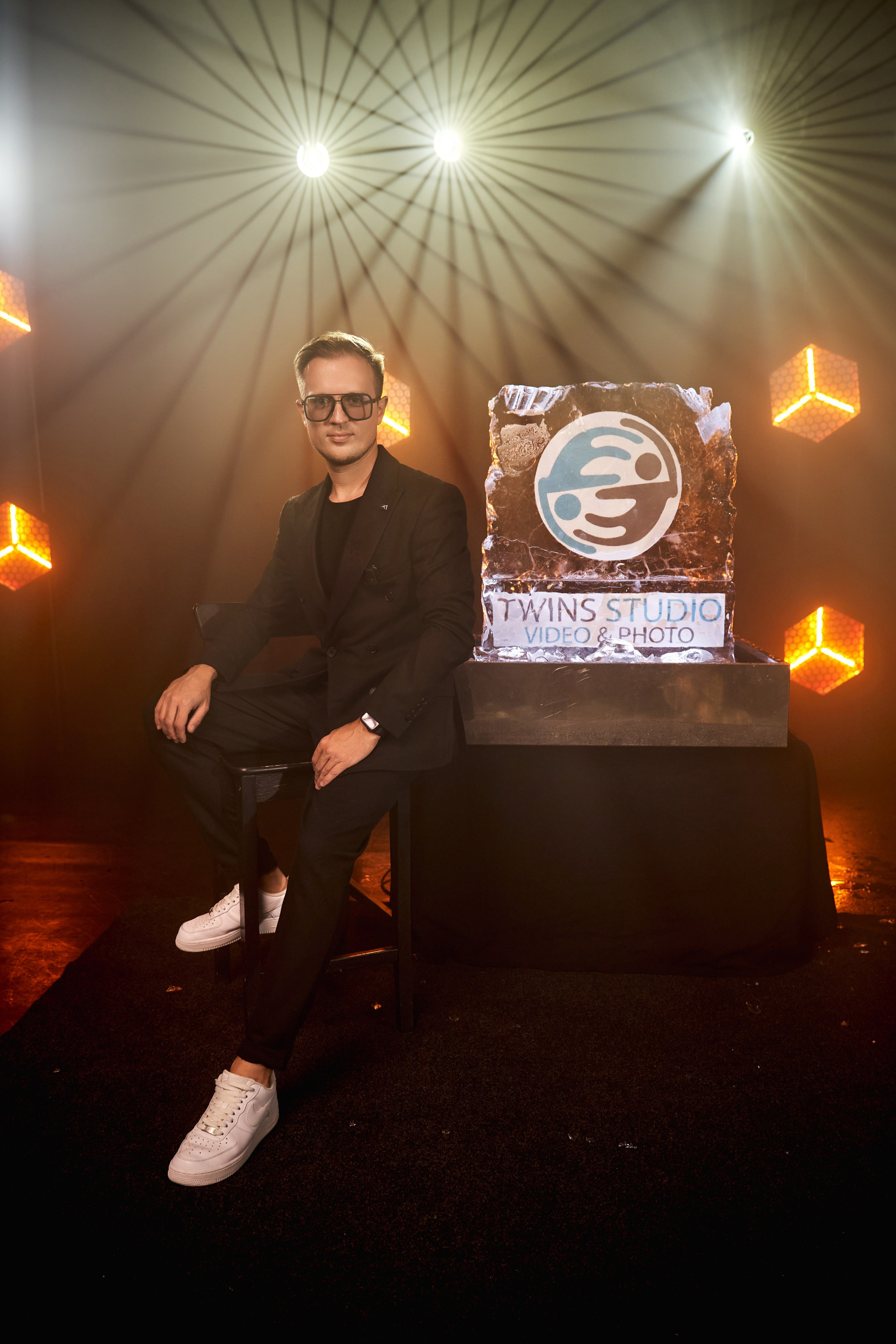 ТВИНС СТУДИО — лучшие фотографы и операторы Краснодара и России. ТВИНС СТУДИО — лучшие свадебные фотографы и видеографы в Краснодаре