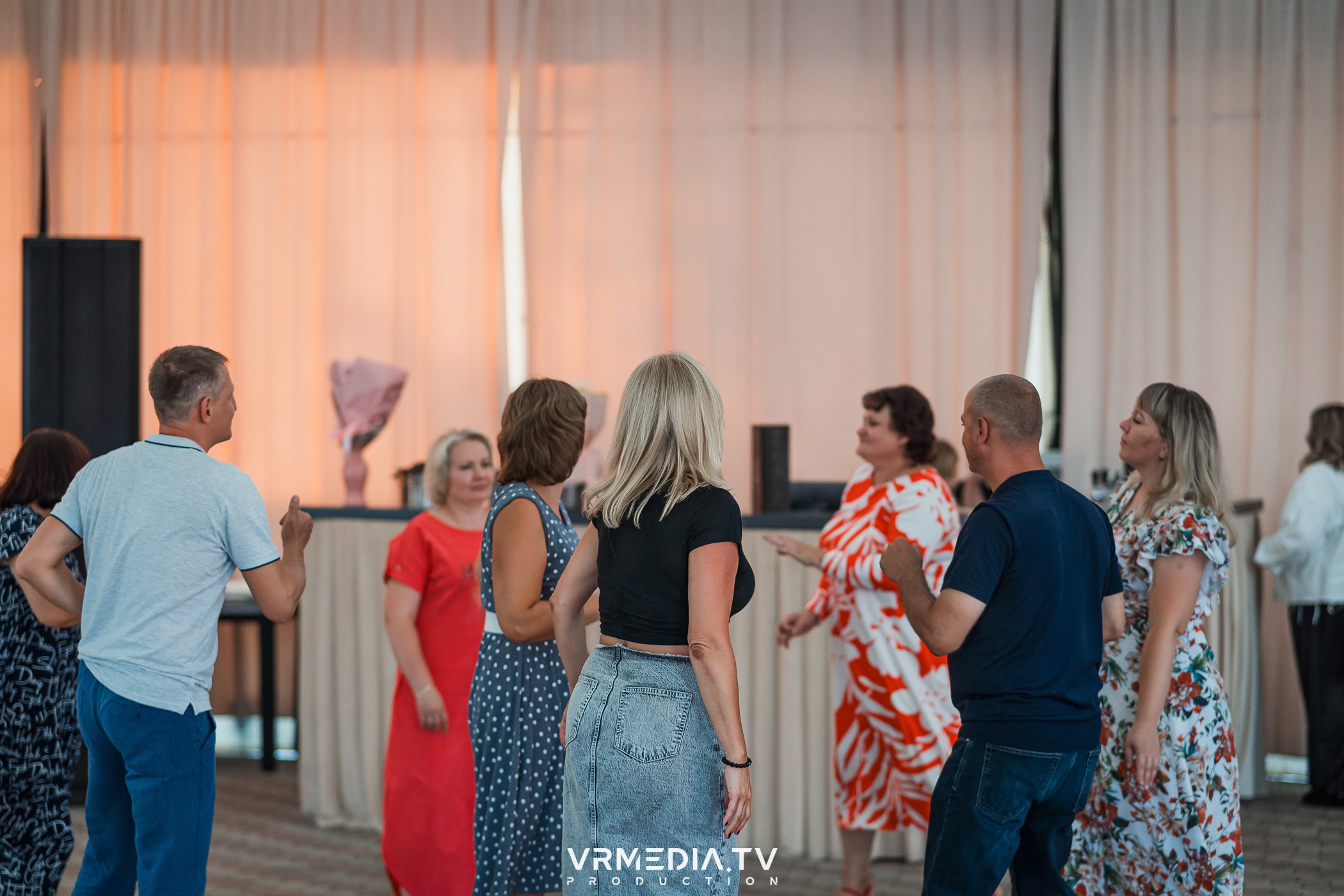 ЖАРКАЯ ПЯТНИЦА в ресторане «Империя»