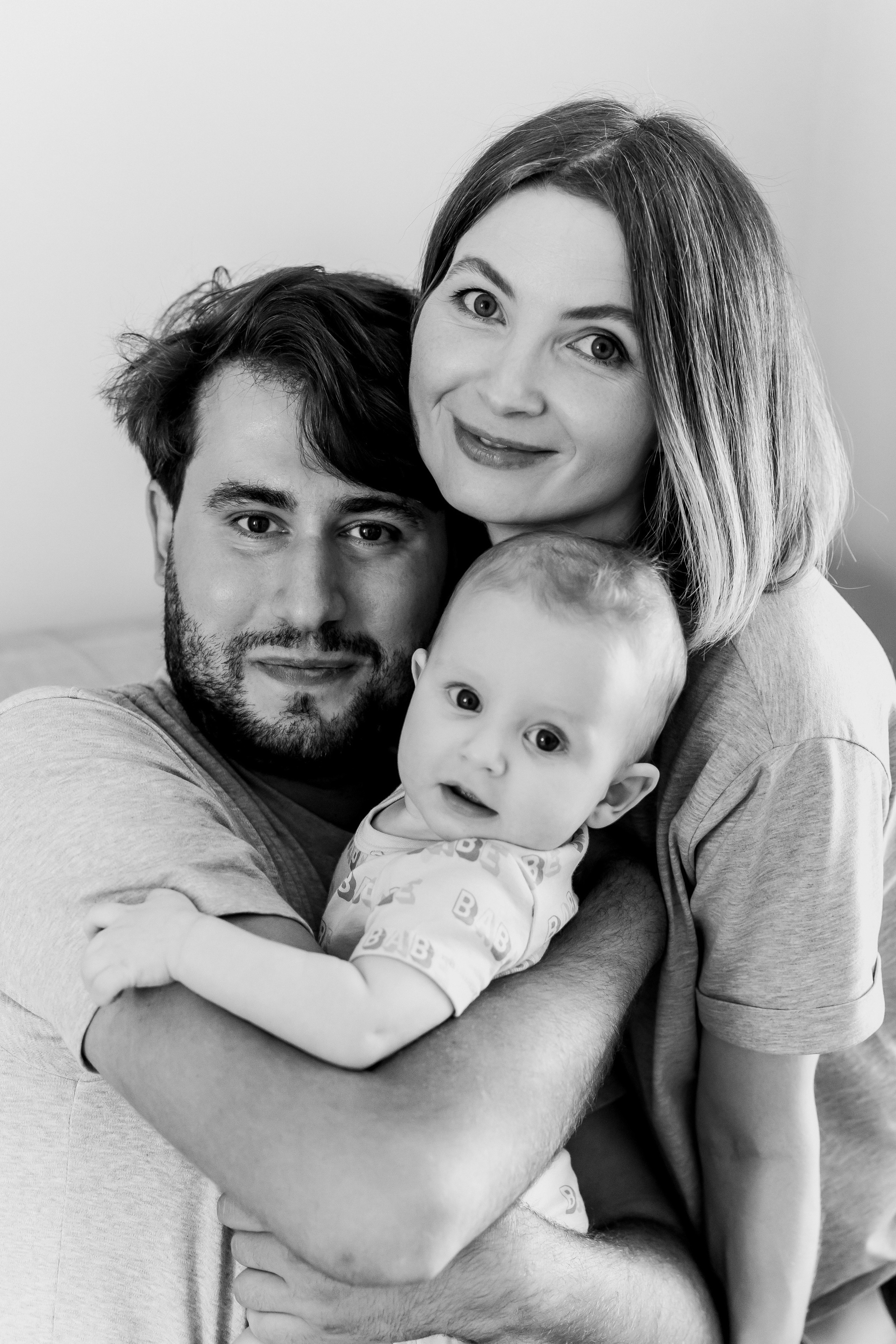 Домашняя семейная фотосессия в Москве, Домодедово, Видное, Бутово, Щербинка. Семейный фотограф Москва и Московская область. Семейная фотосессия на природе. Фотосессия детского праздника. Фотосессия юбилея. Фотосессия в день рождения. Фотограф на годик ребенку. Детский фотограф. Фоторепортаж семейного праздника. Детский фотограф Москва.