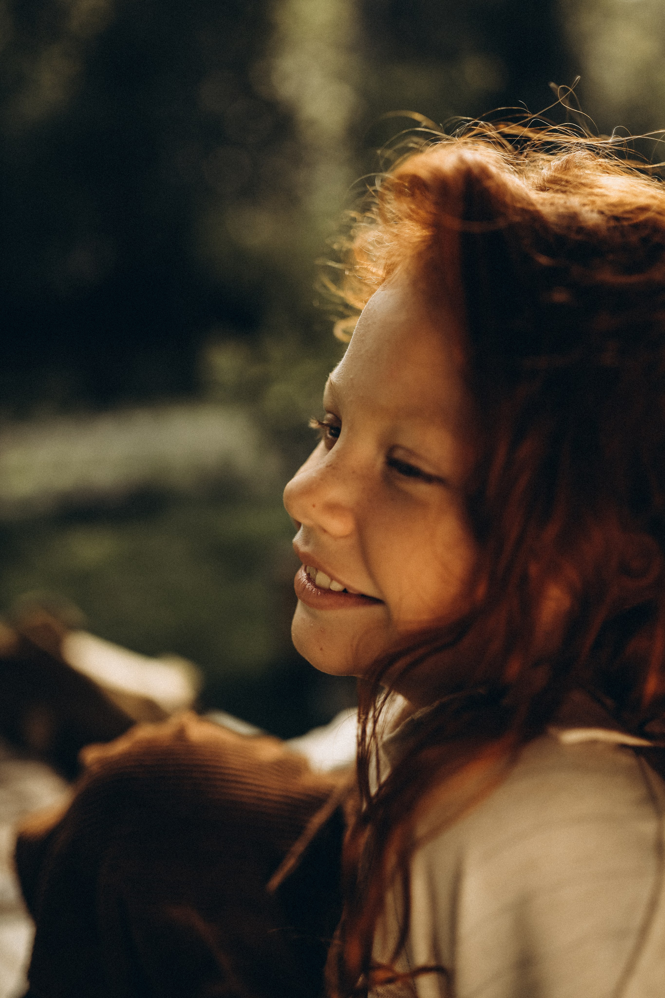 Дина и Миа в огороде. Семейный и детский фотограф в Москве Анастасия Меликова