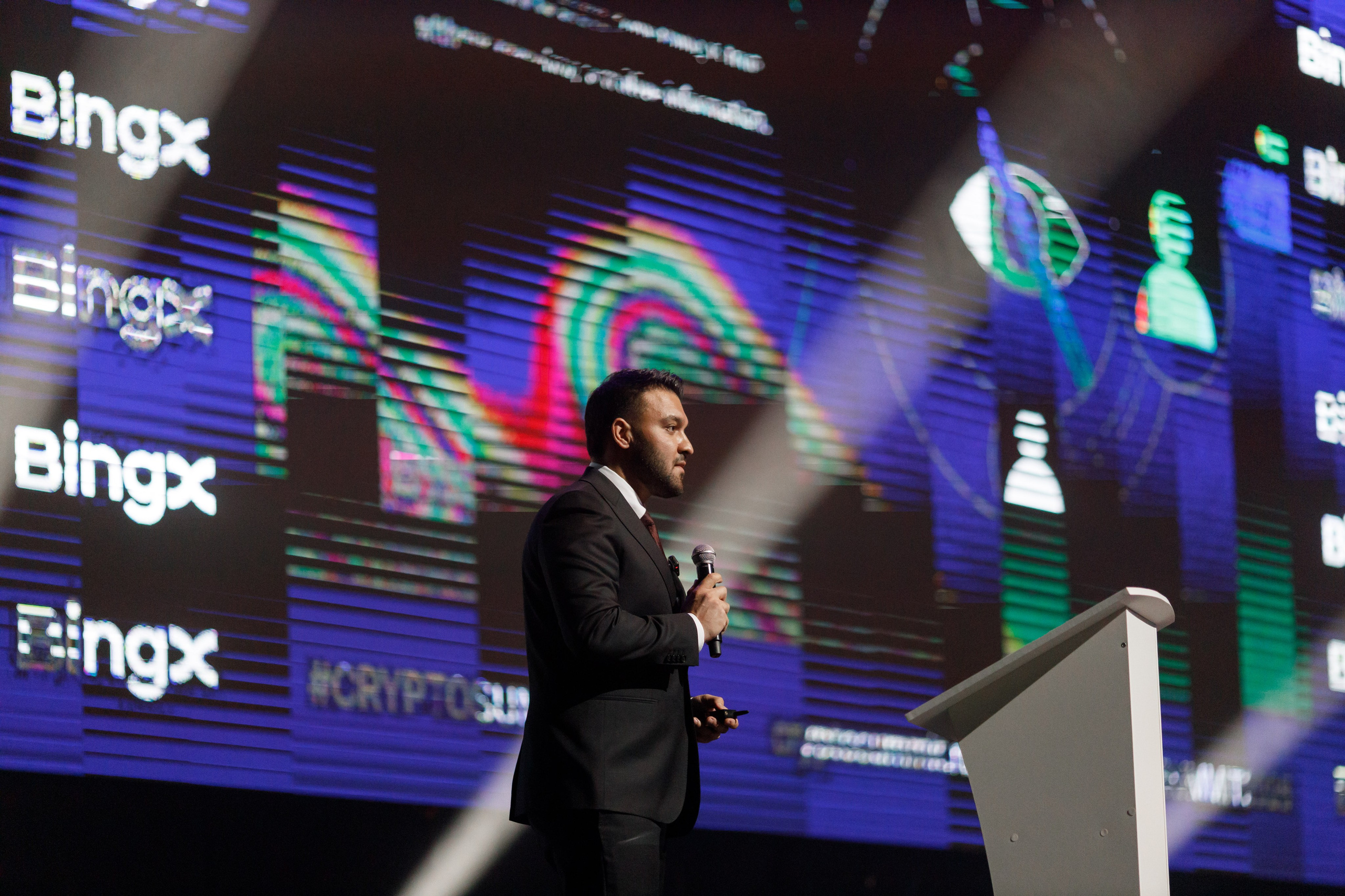 Crypto Summit 2025. Свадебный и репортажный фотограф (Москва, Королев и другие)