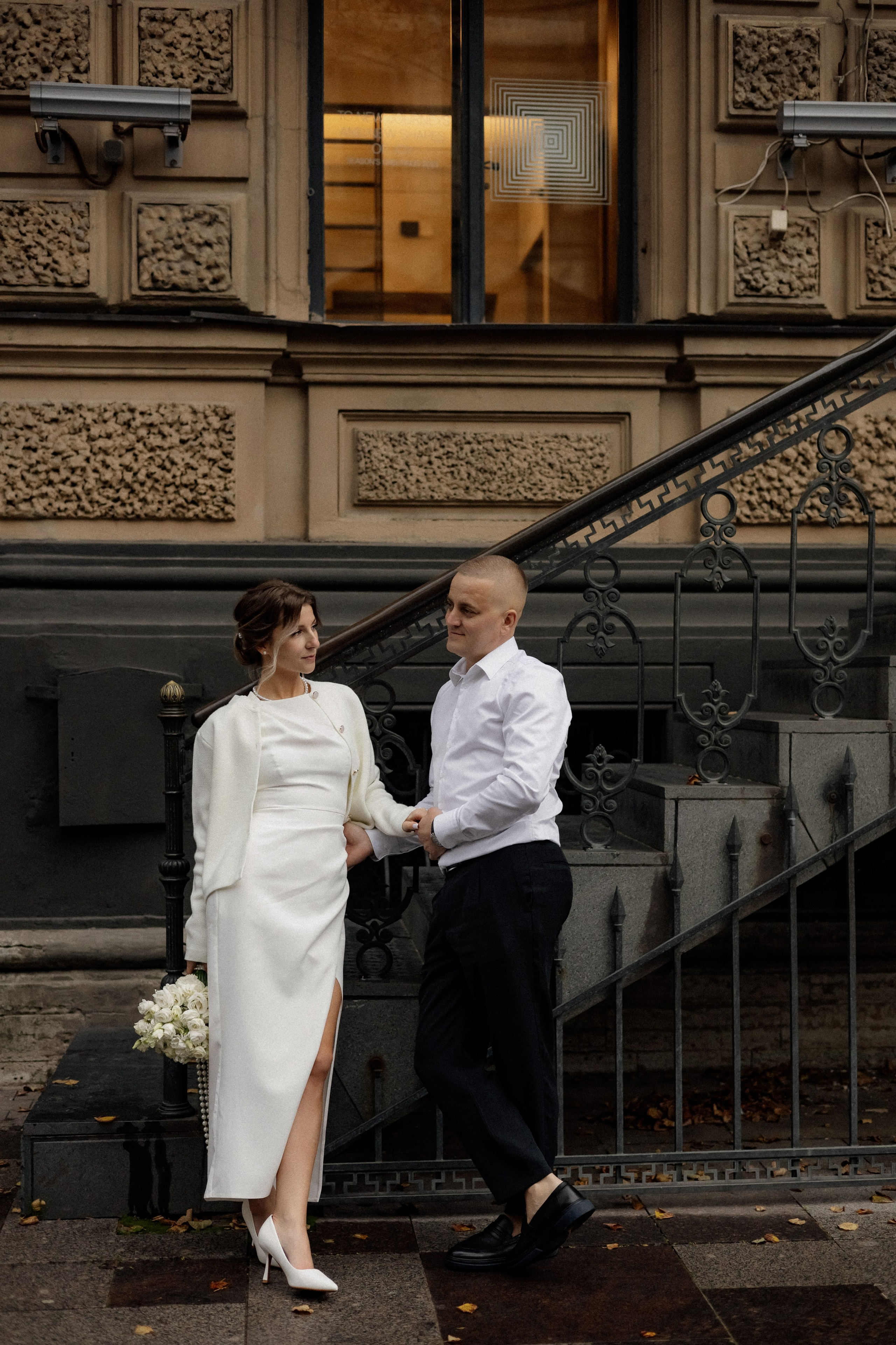 Свадебная прогулка у Исаакия. Свадебный фотограф в Санкт-Петербурге Ксения Кобышева