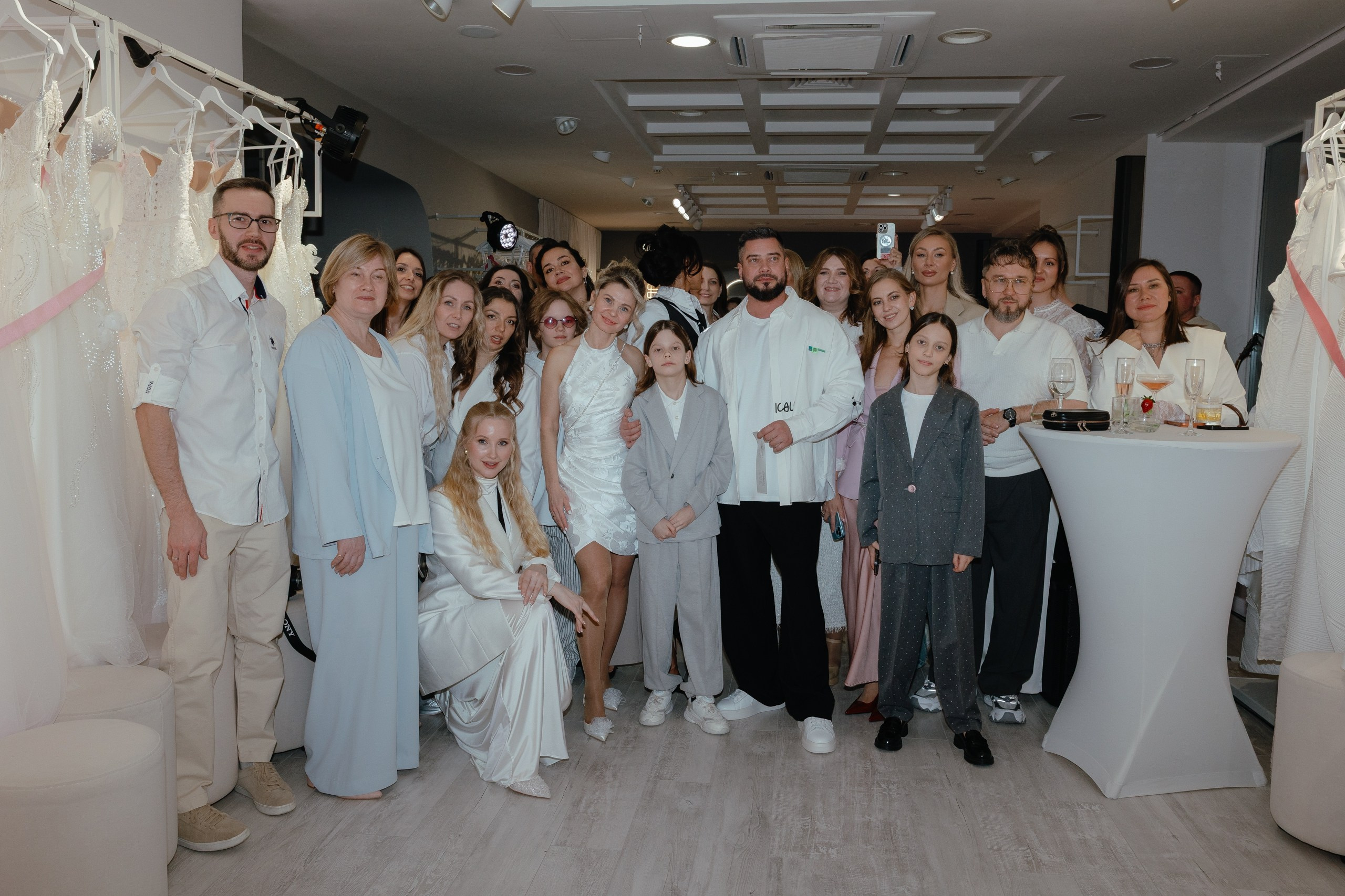 Репортаж с открытия свадебного дома AVEWEDDING. Свадебный фотограф Виктория