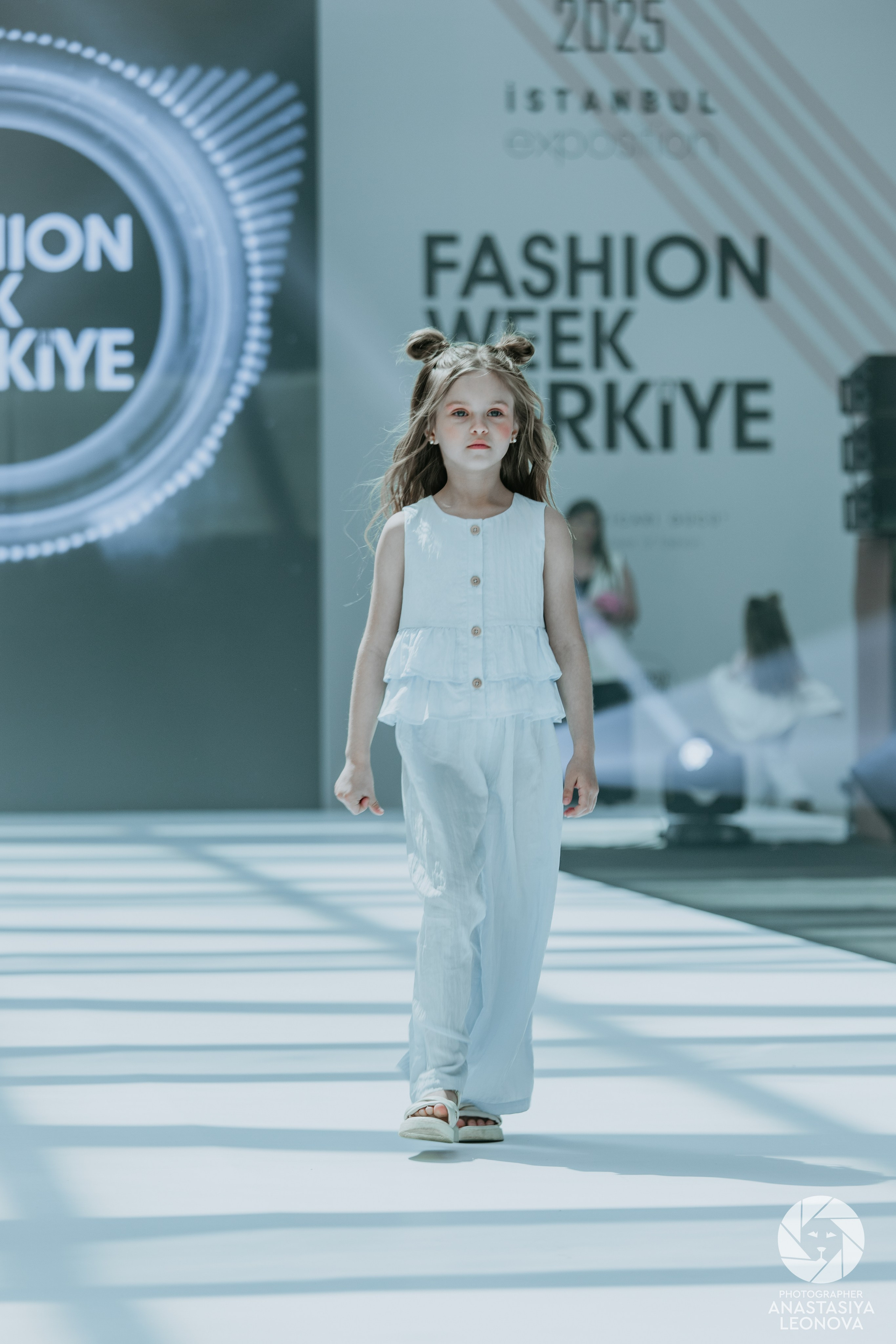 Fashion Week Türkiye [spring, 2025]. Anastasia Leonowa