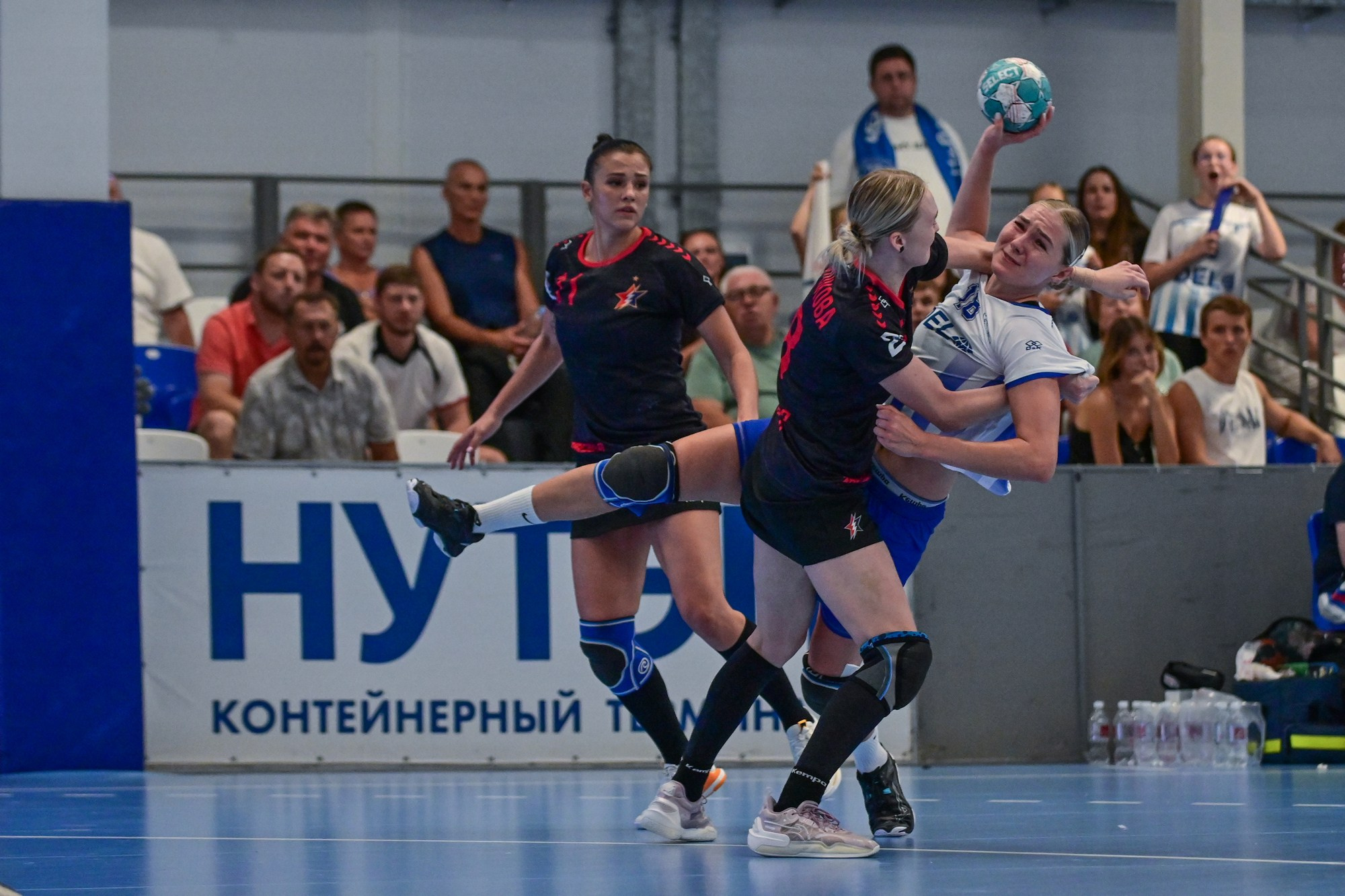 Гандбол. Спортивный фотограф, фотожурналист Павел Ларькин