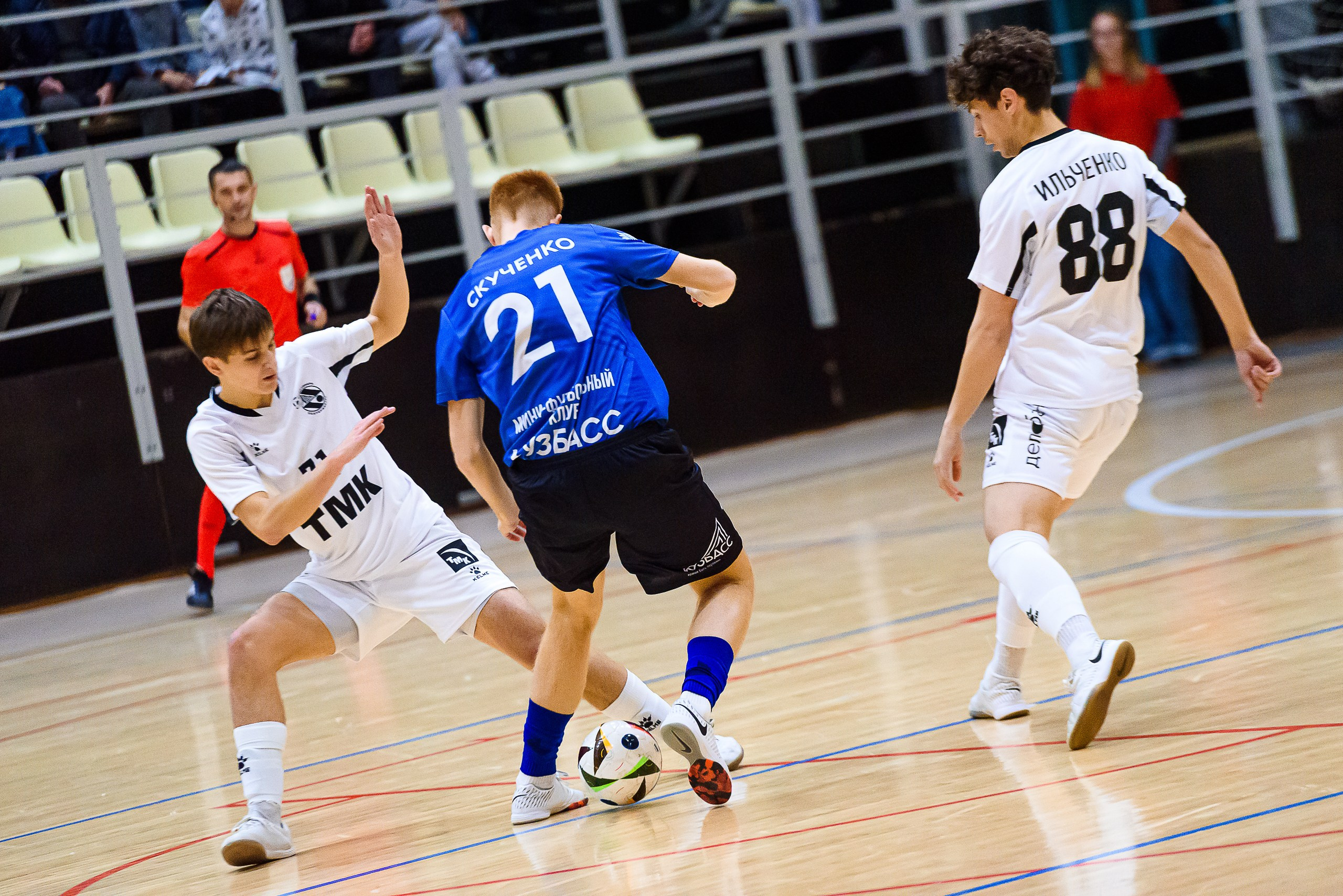 Высшая лига по футзалу — Сезон 2024-2025 — 2ой тур. Репортажный фотограф в Кемерово