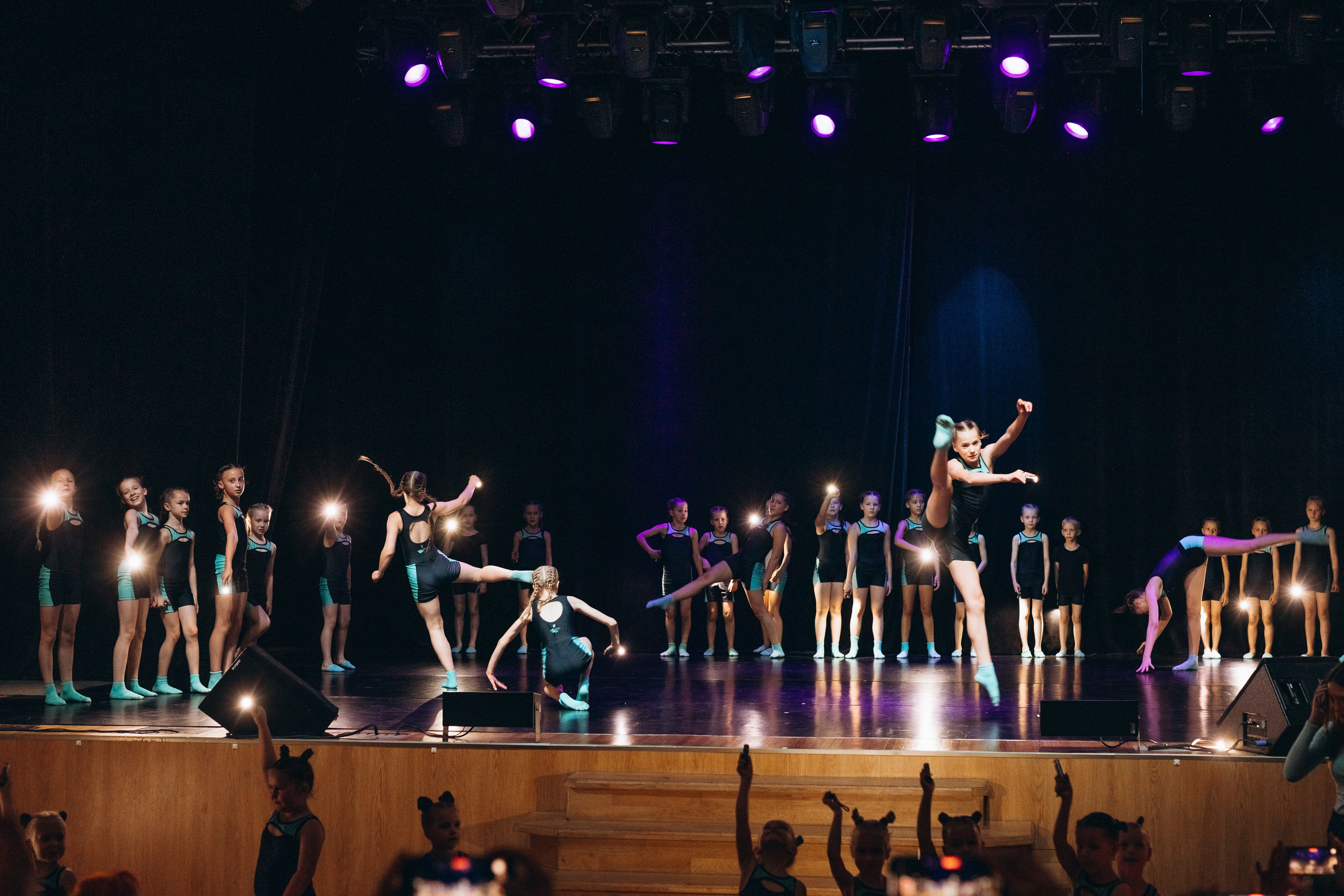 Сцена. Фотограф Людмила Оюн