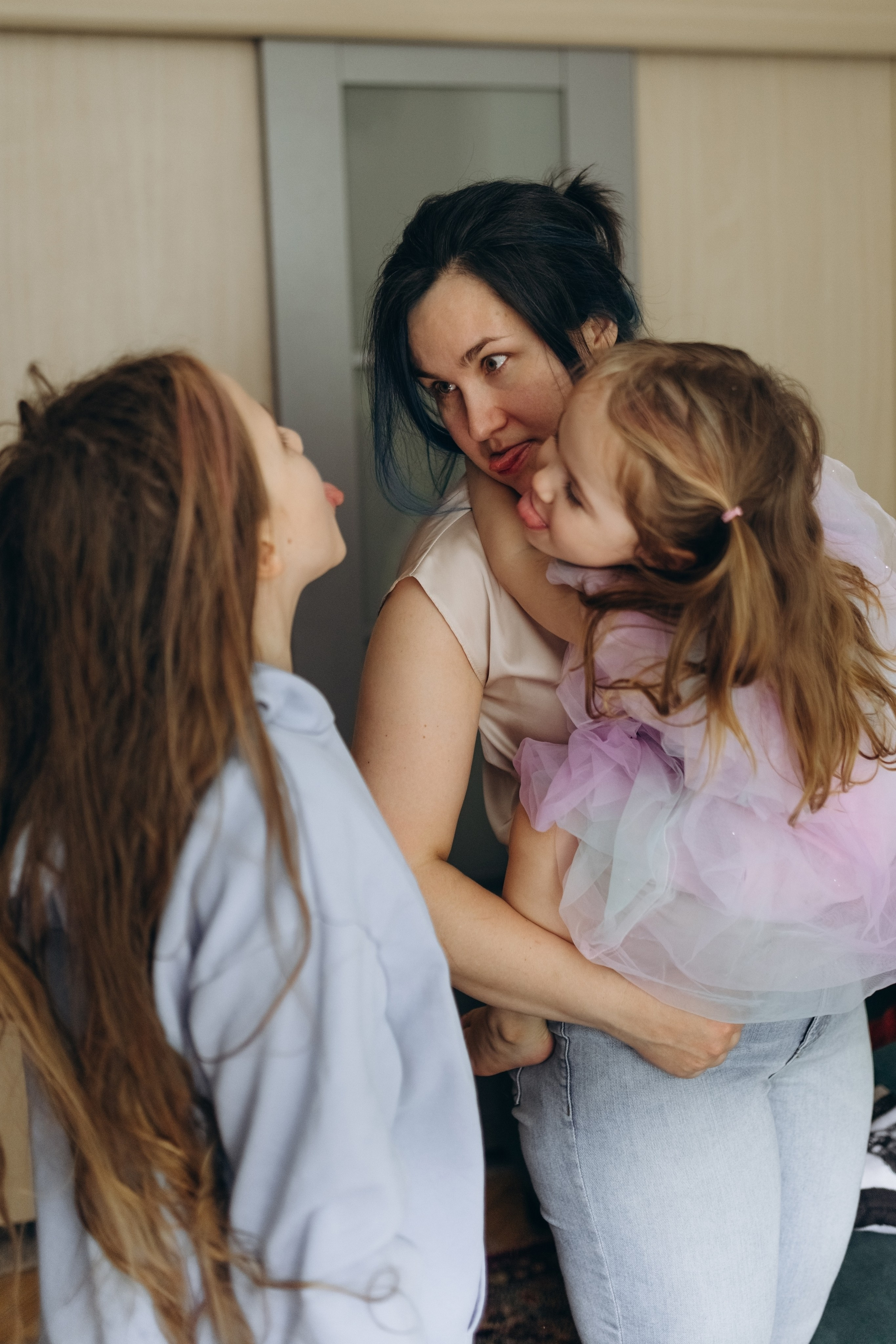 Катя, Ева, Ариша. Фотограф Людмила Оюн