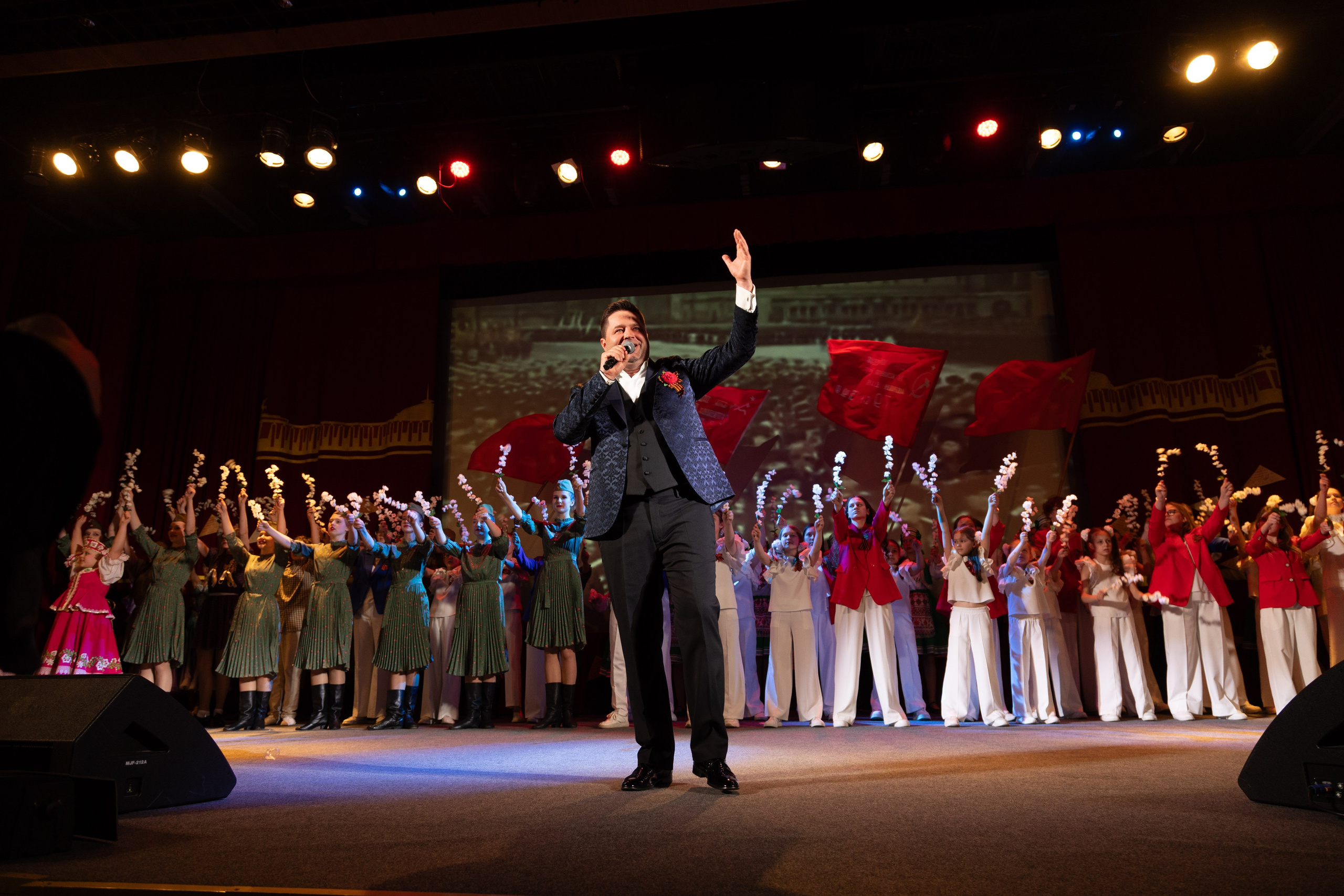 Сцена. Фотограф Людмила Оюн