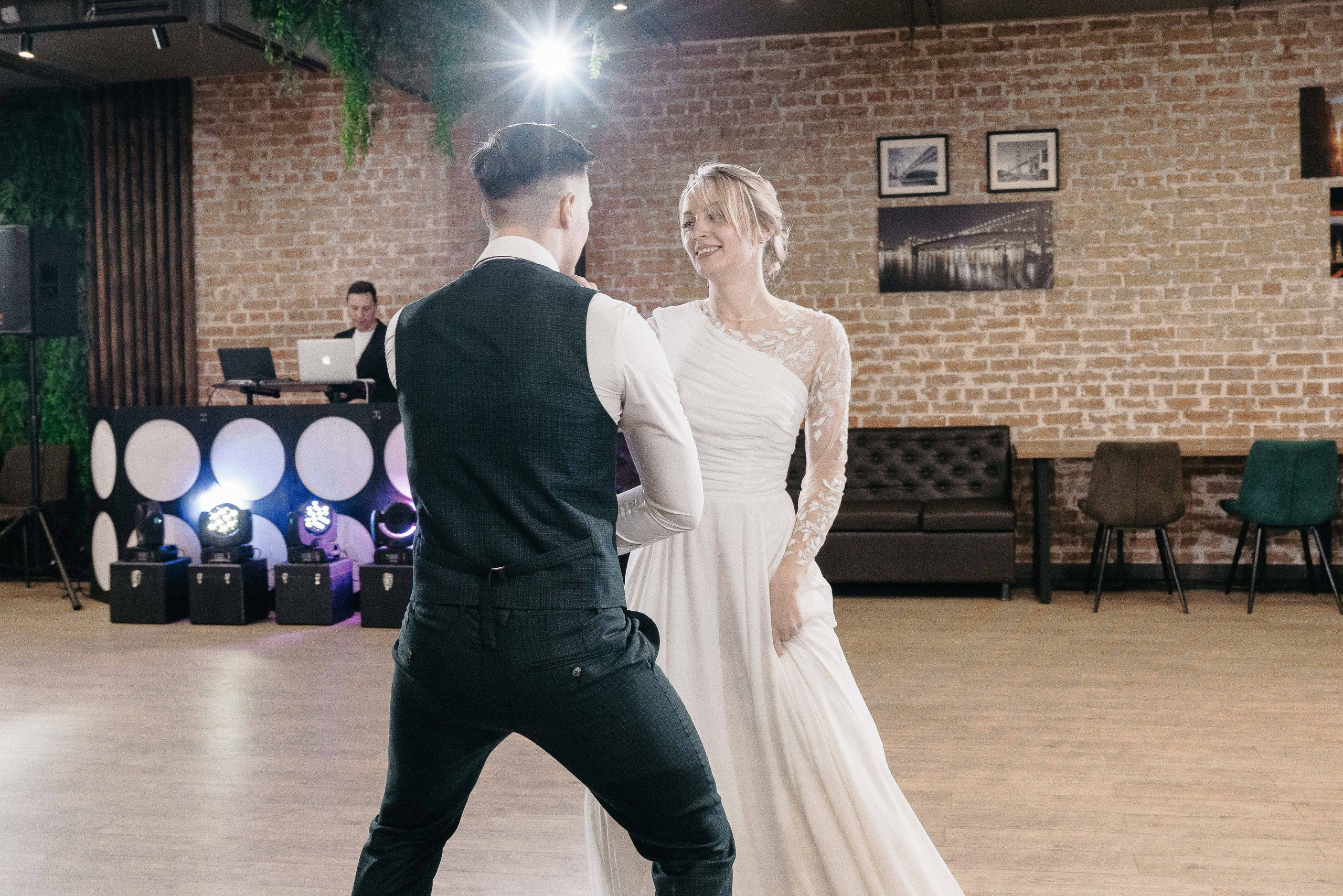 Артем и Галя. Тамара Власова