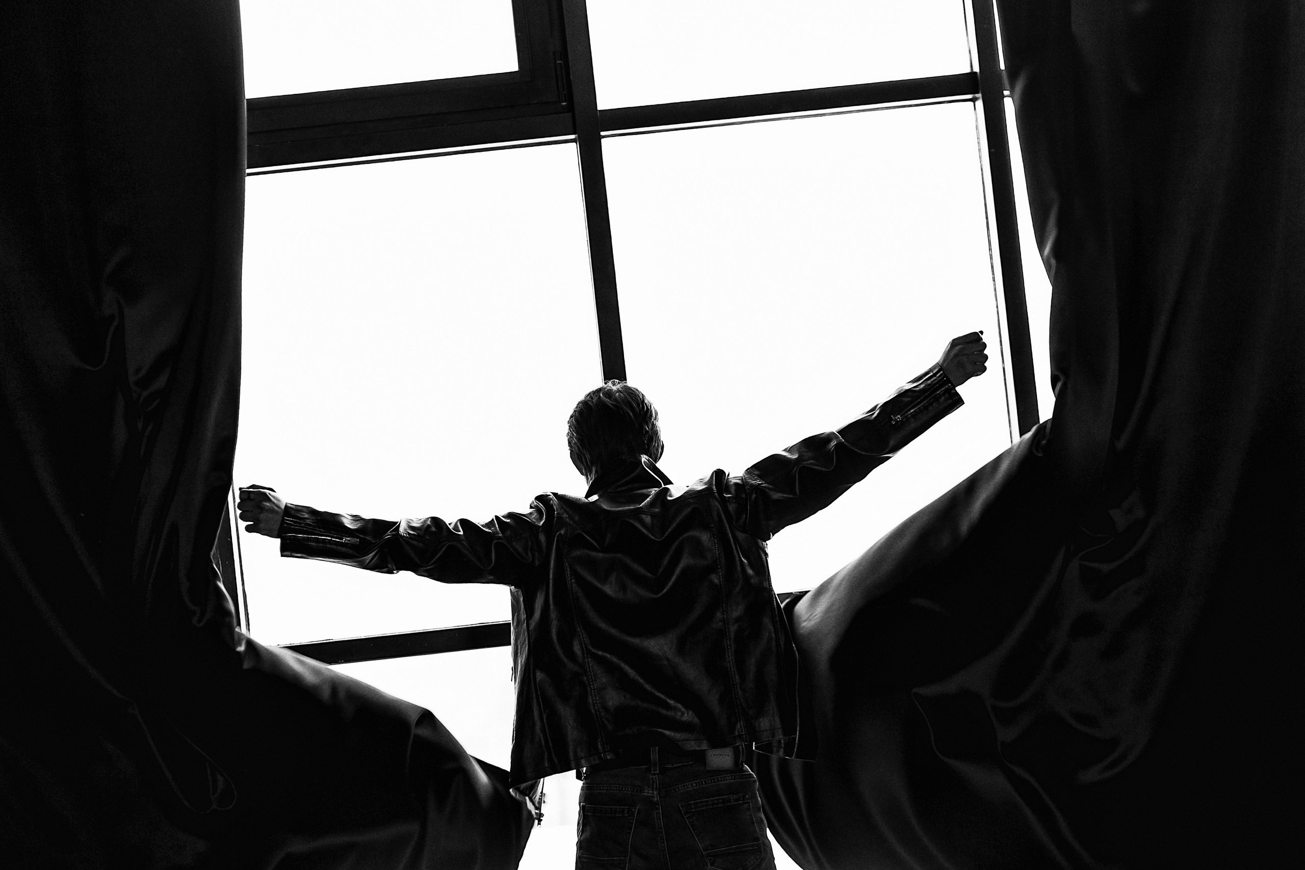 Настроение «Одеть кожанку» / Widestudio. Фотограф в  г. Новосибирск