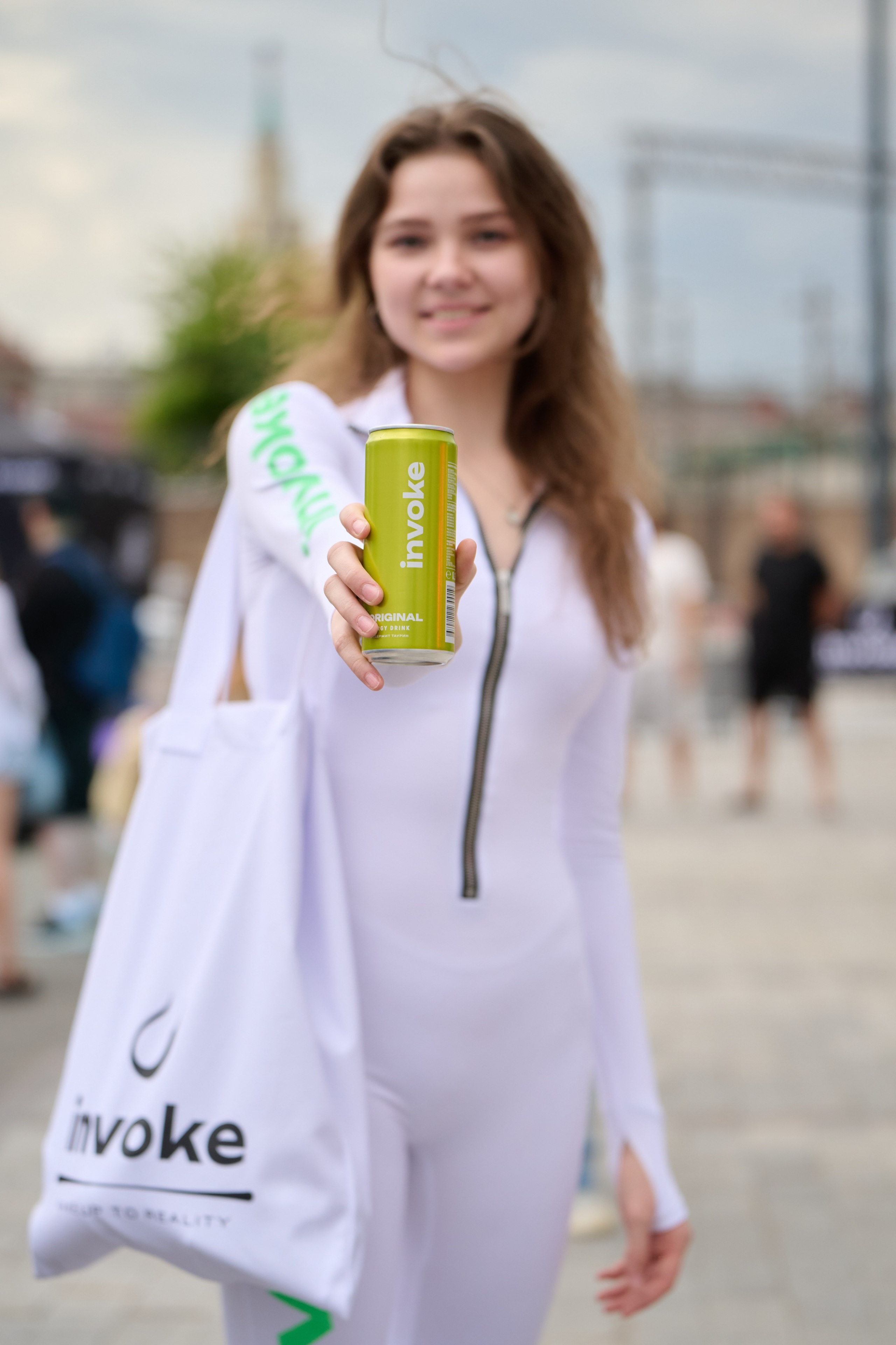 Invoke — Легенды улиц. Фотограф в Москве — Новиков Владислав