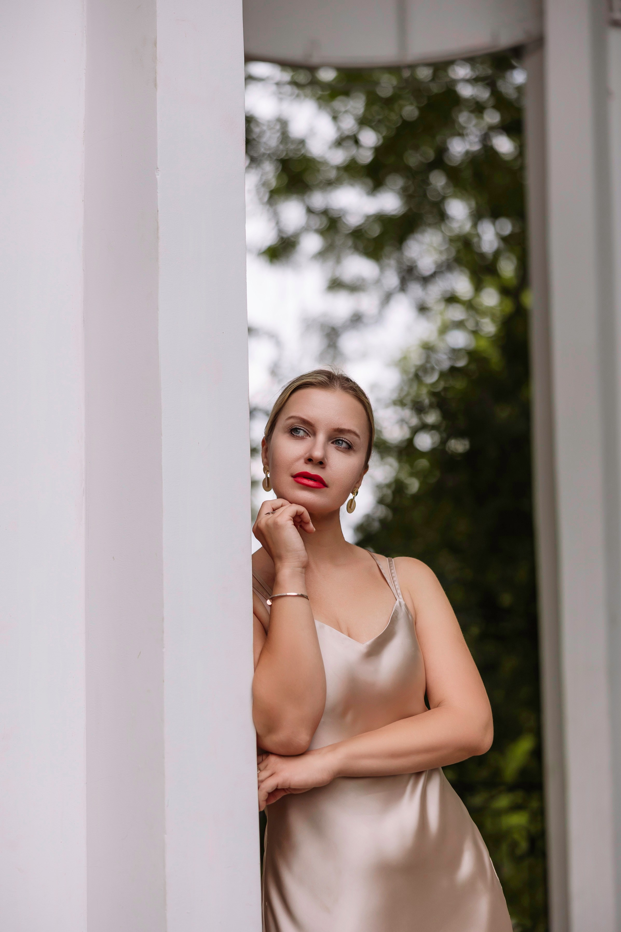 Фотограф Анна Крылова — женская портретная съёмка а парке