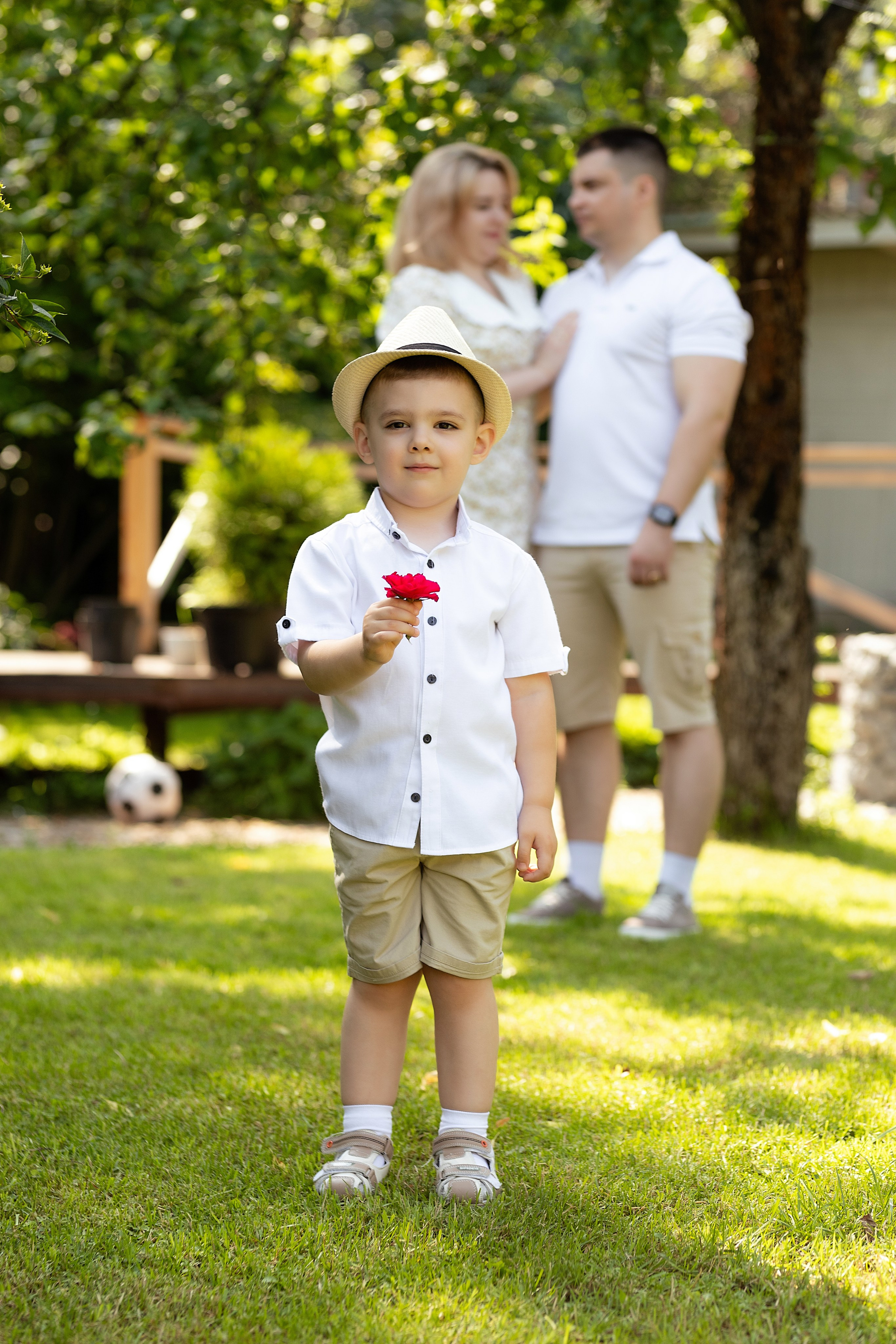 Семейная фотосессия на фотодаче в Купавне. Фотограф в Железнодорожном и Балашихе