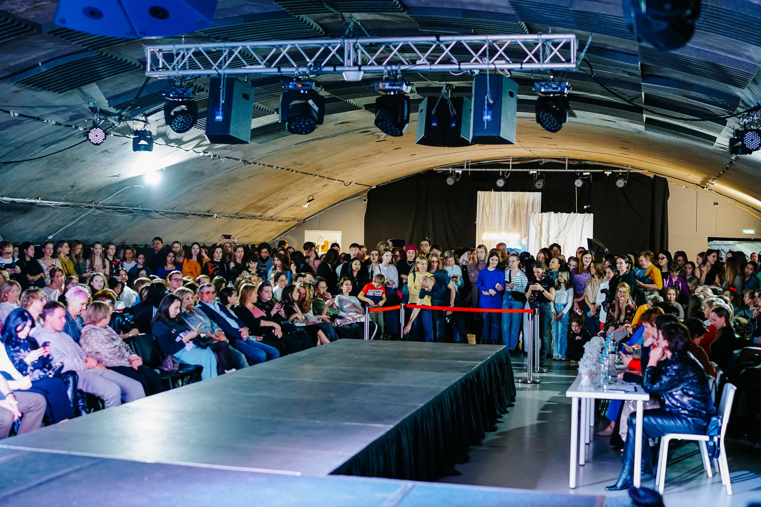 Дизайнер Сибирь 2023. #фотокаквкино | Фотографирую людей