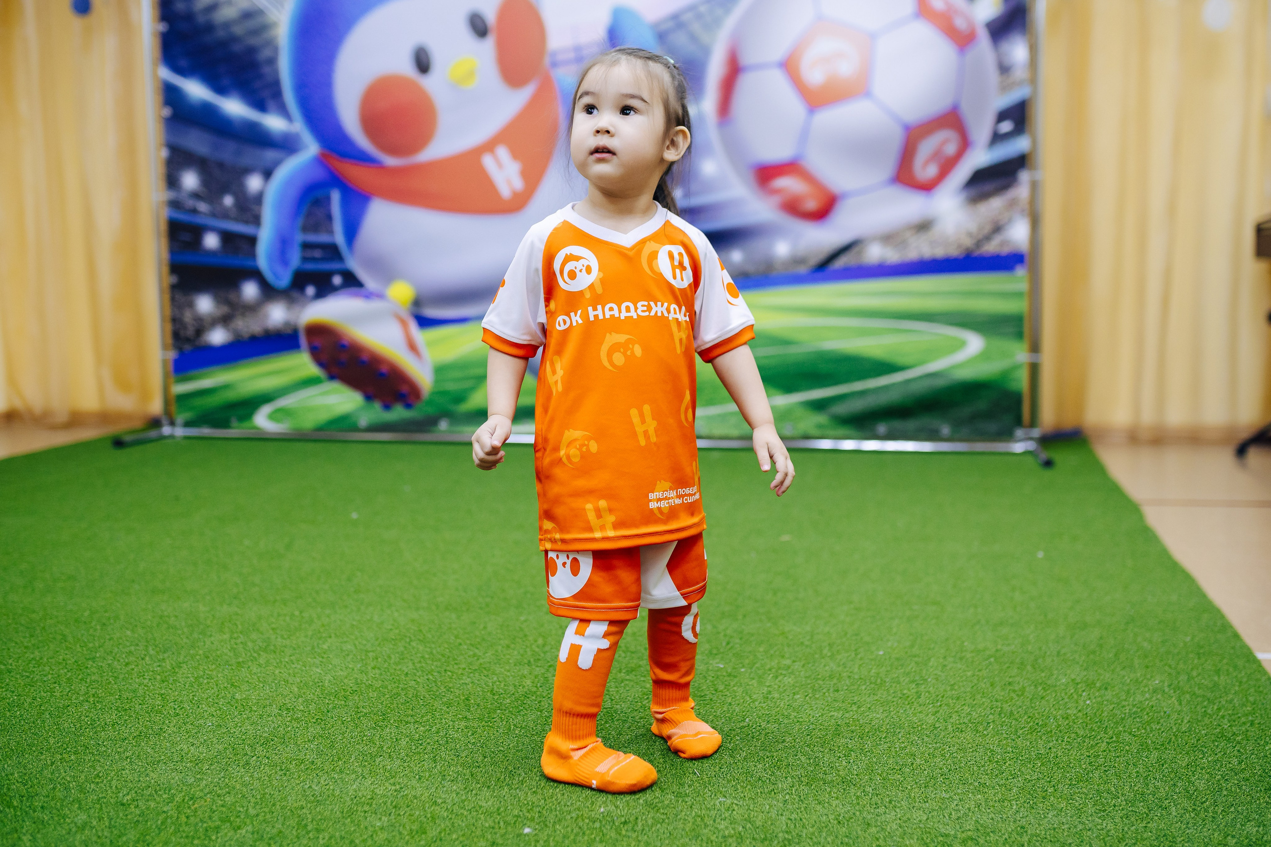 Фотосессия с кубком в детских садах г. Магнитогорска. Денис Прохоров Фотограф в г. Магнитогорск