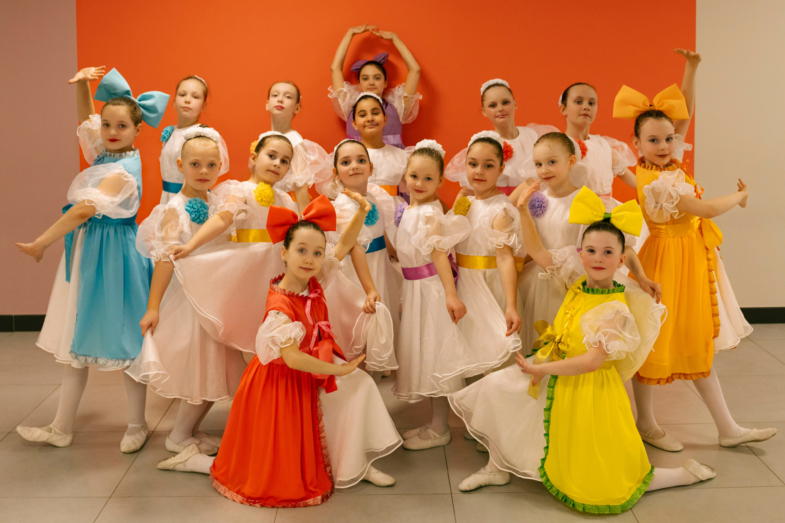 Коллектив современного танца «Айседора». ФотоХудожник Харитонова Ирина г. Санкт-Петербург