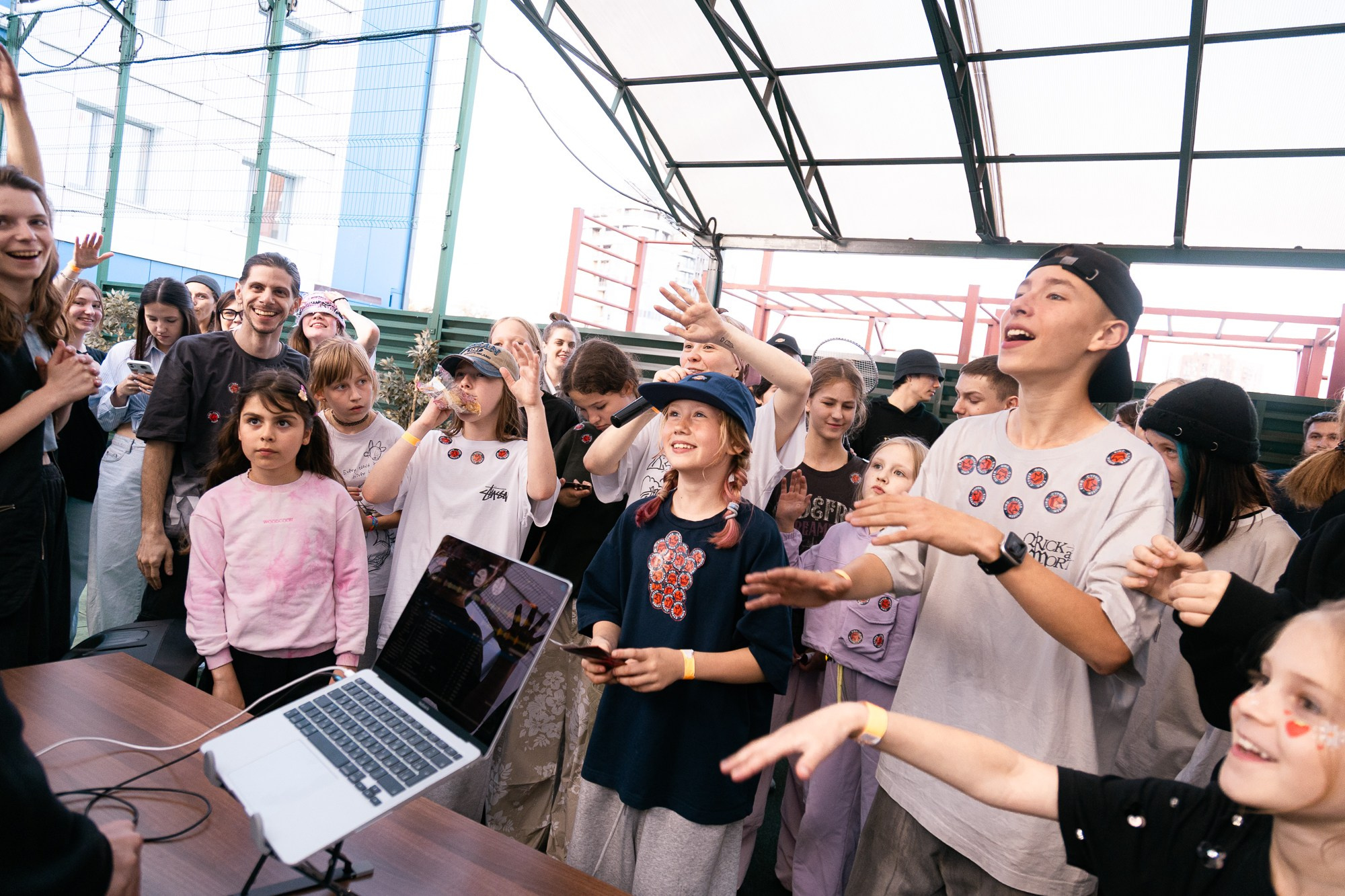 JAM ON THE ROOF. LIYALEE PHOTO