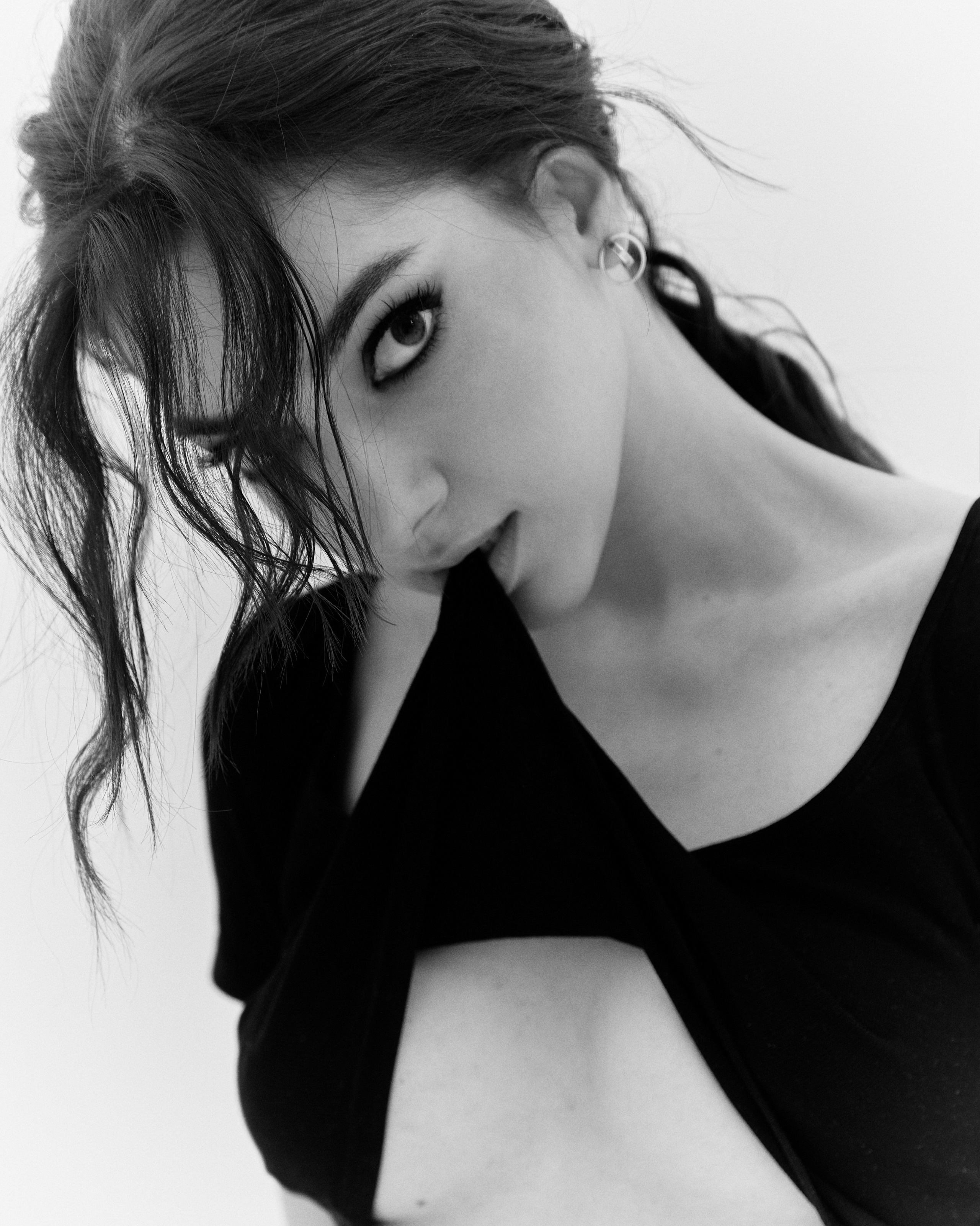 Liza. Z H U R A V L E V