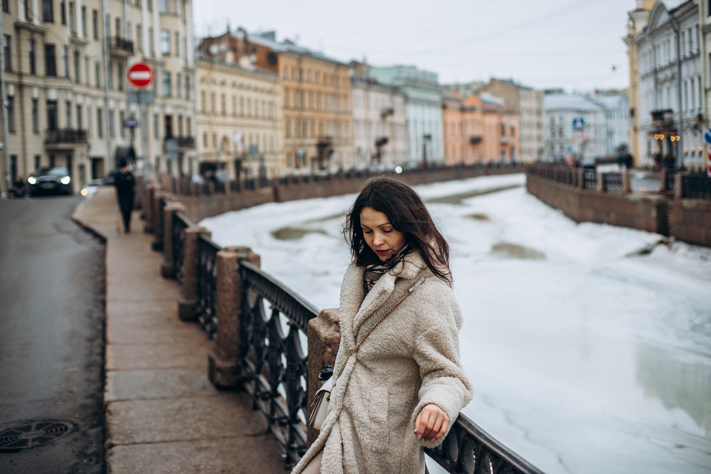 Светлана в феврале. Фотопрогулка в Петербурге. Индивидуальный и семейный фотограф в Санкт-Петербурге