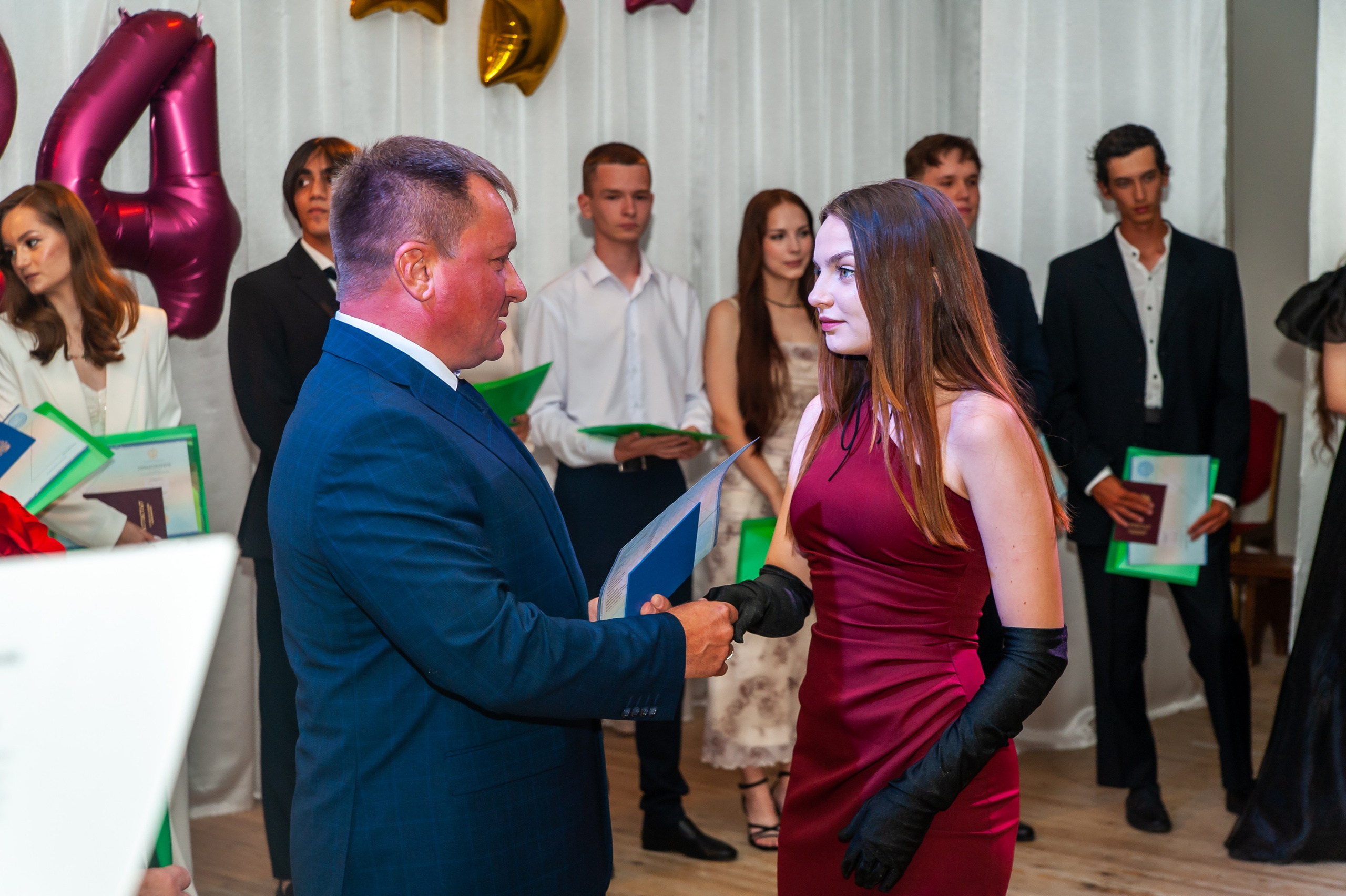 Выпускной МАОУ СОШ № 17 им. Эдуарда Есаяна. Свадебный и семейный фотограф Денис Лукьянов в Краснодаре, Краснодарском крае и Республике Крым