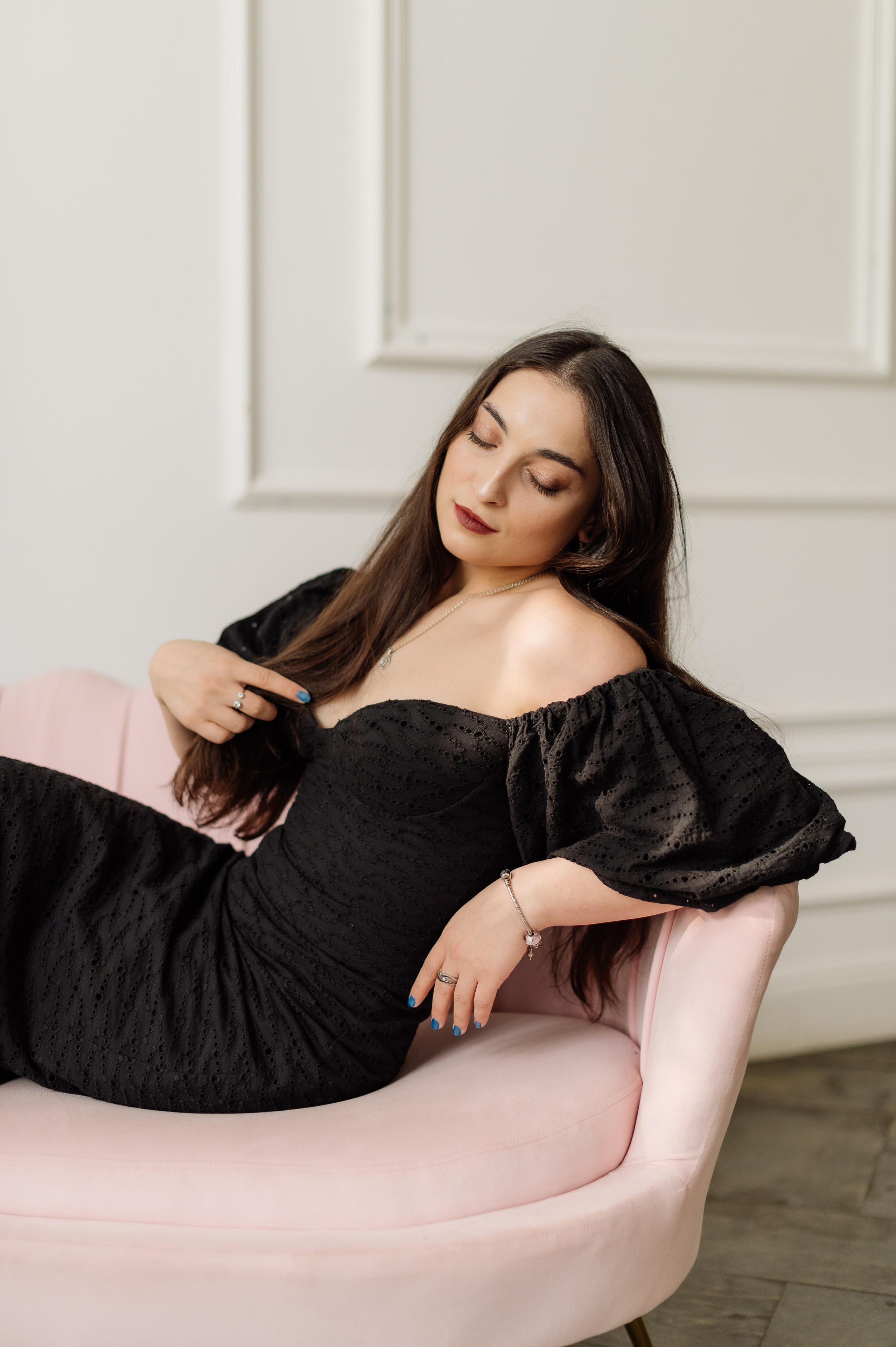 Индивидуальная фотосессия в студии для Аллы