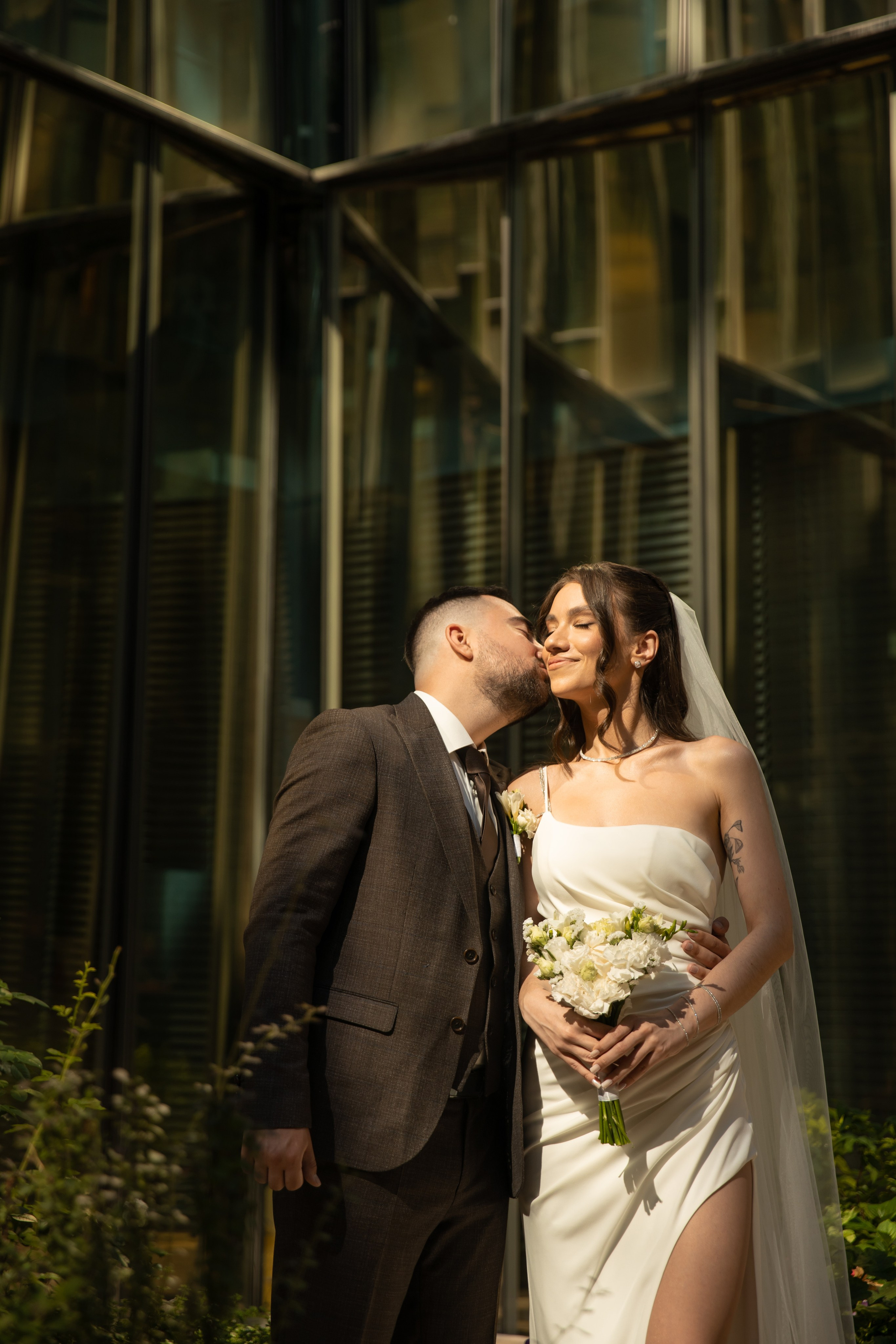 Анна и Александр / Прогулка + ЗАГС. Свадебный и семейный фотограф в Москве Диана Левченко