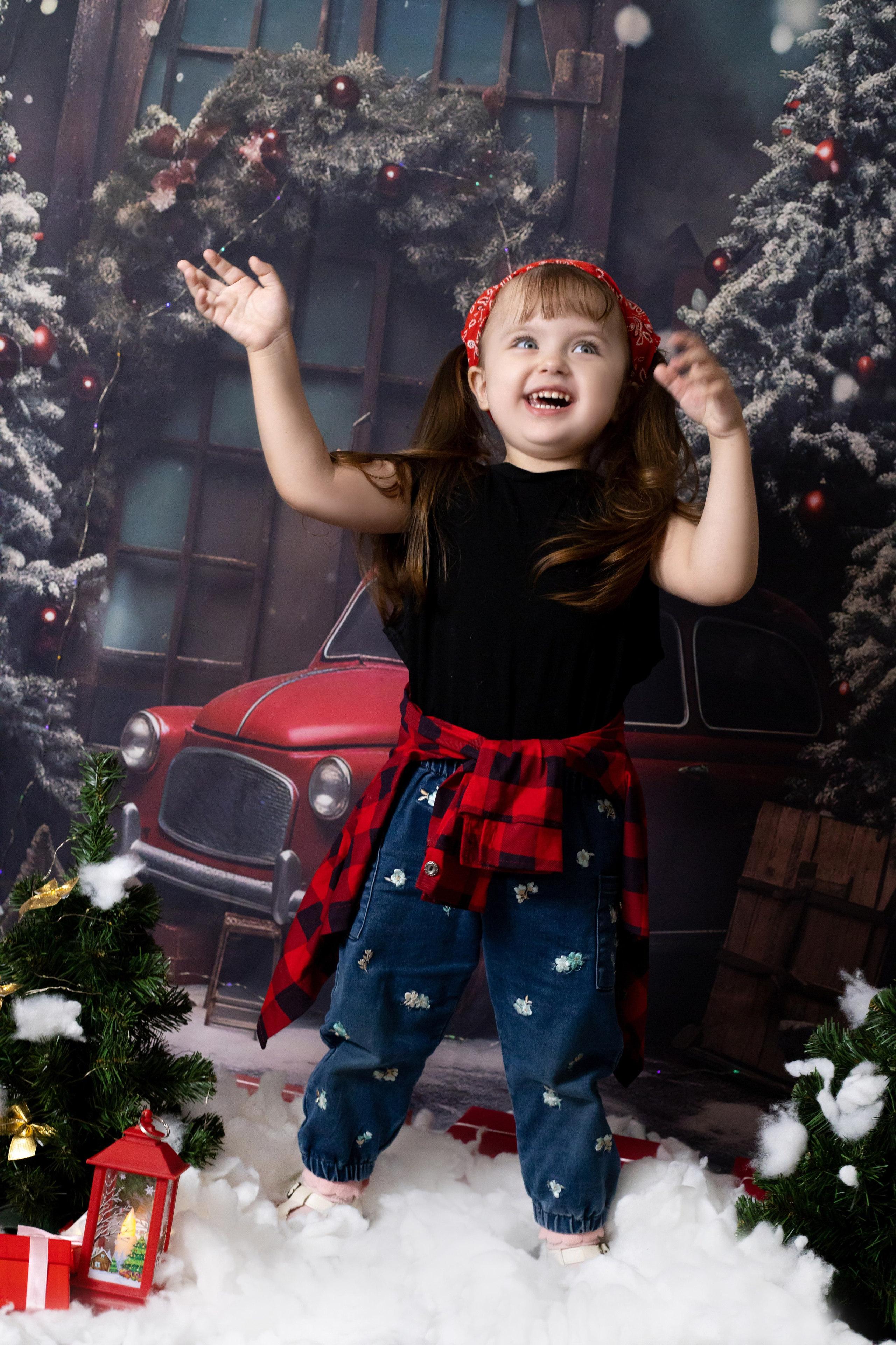 Новый год — Красная машина. Фотограф новорожденных Химки, Красногорск, Мытищи и Москва Елена Третьяк