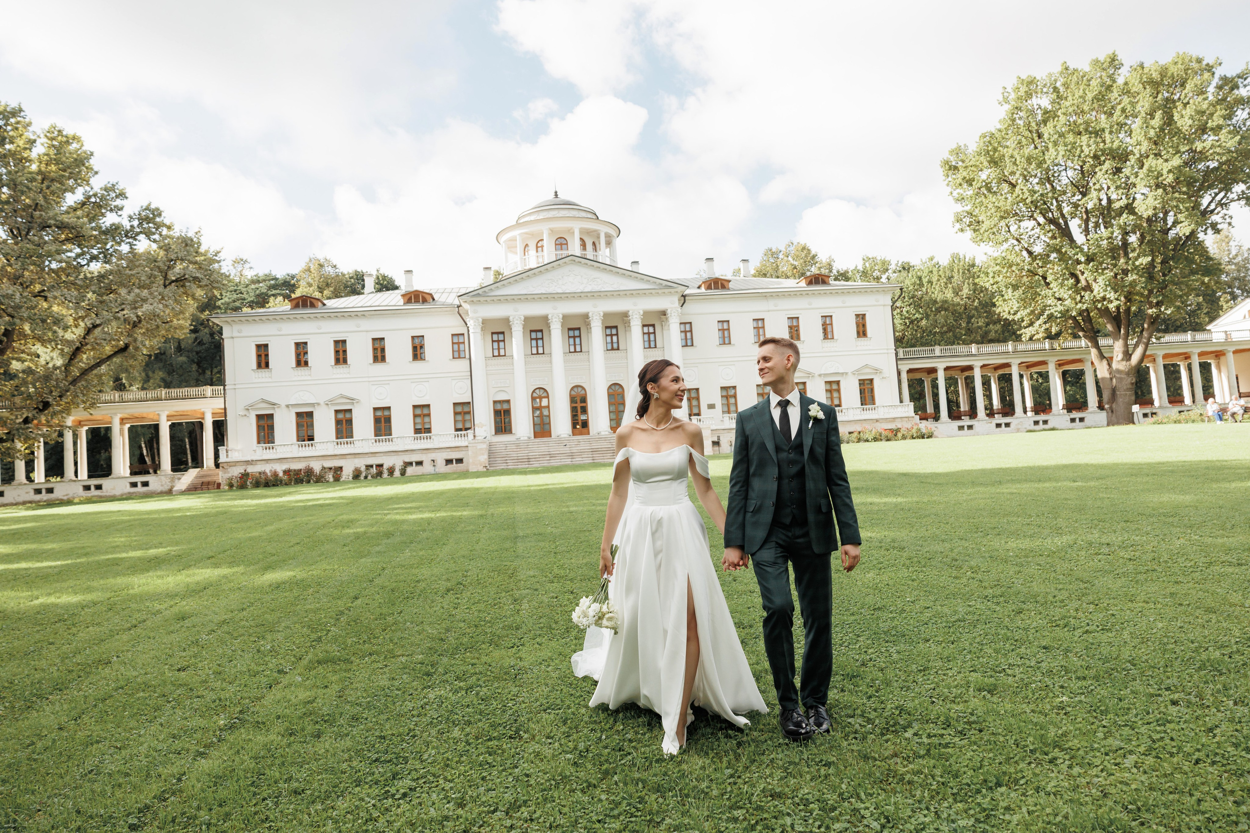 Регистрация в отеле Fish Point, ЗАГС Бутово, прогулка в Остафьево. Свадебный и репортажный фотограф (Москва, Королев и другие)