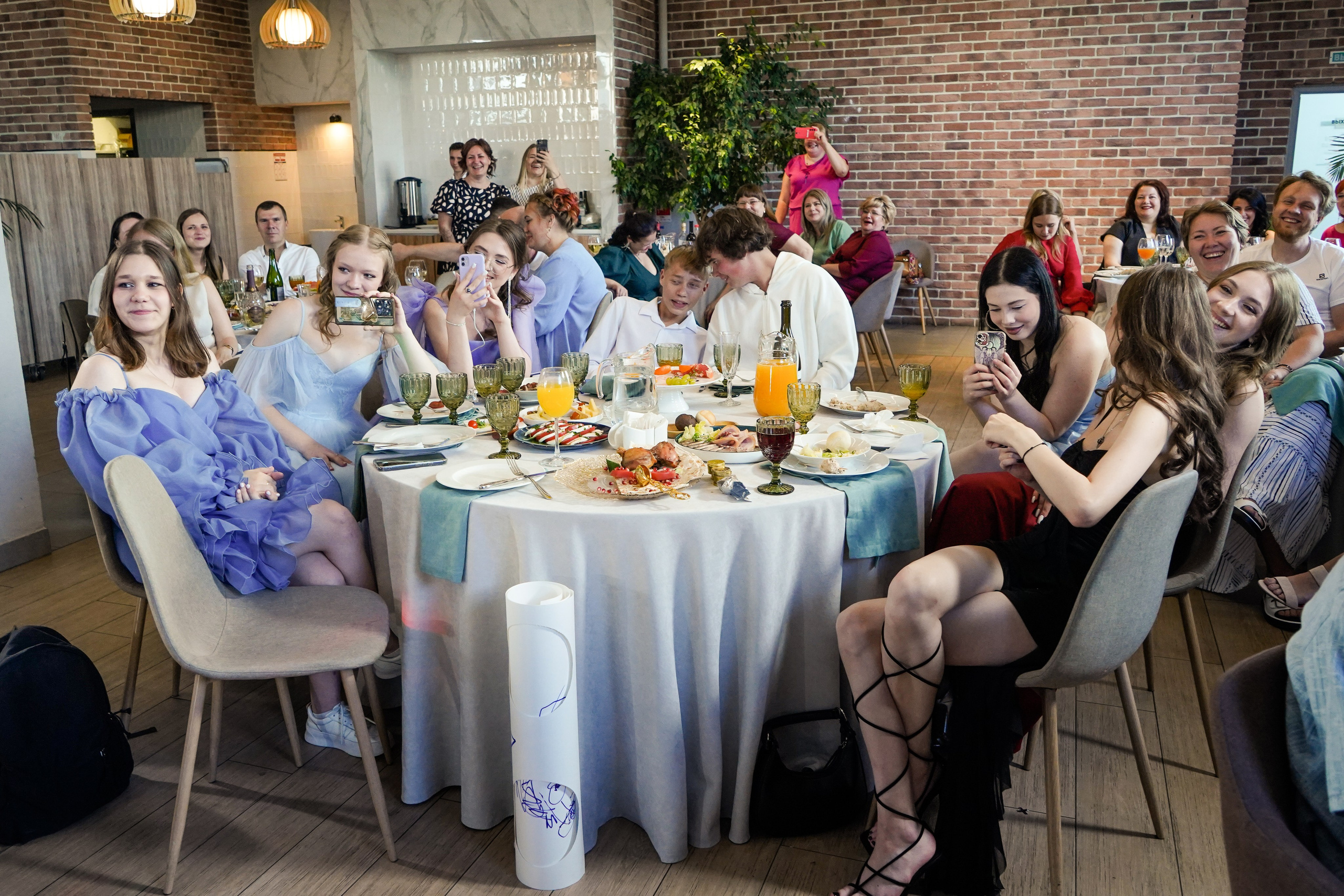 Выпускной вечер, гимназия № 40, 9 класс. Семейный и портретный фотограф в Екатеринбурге Анна Лобанова