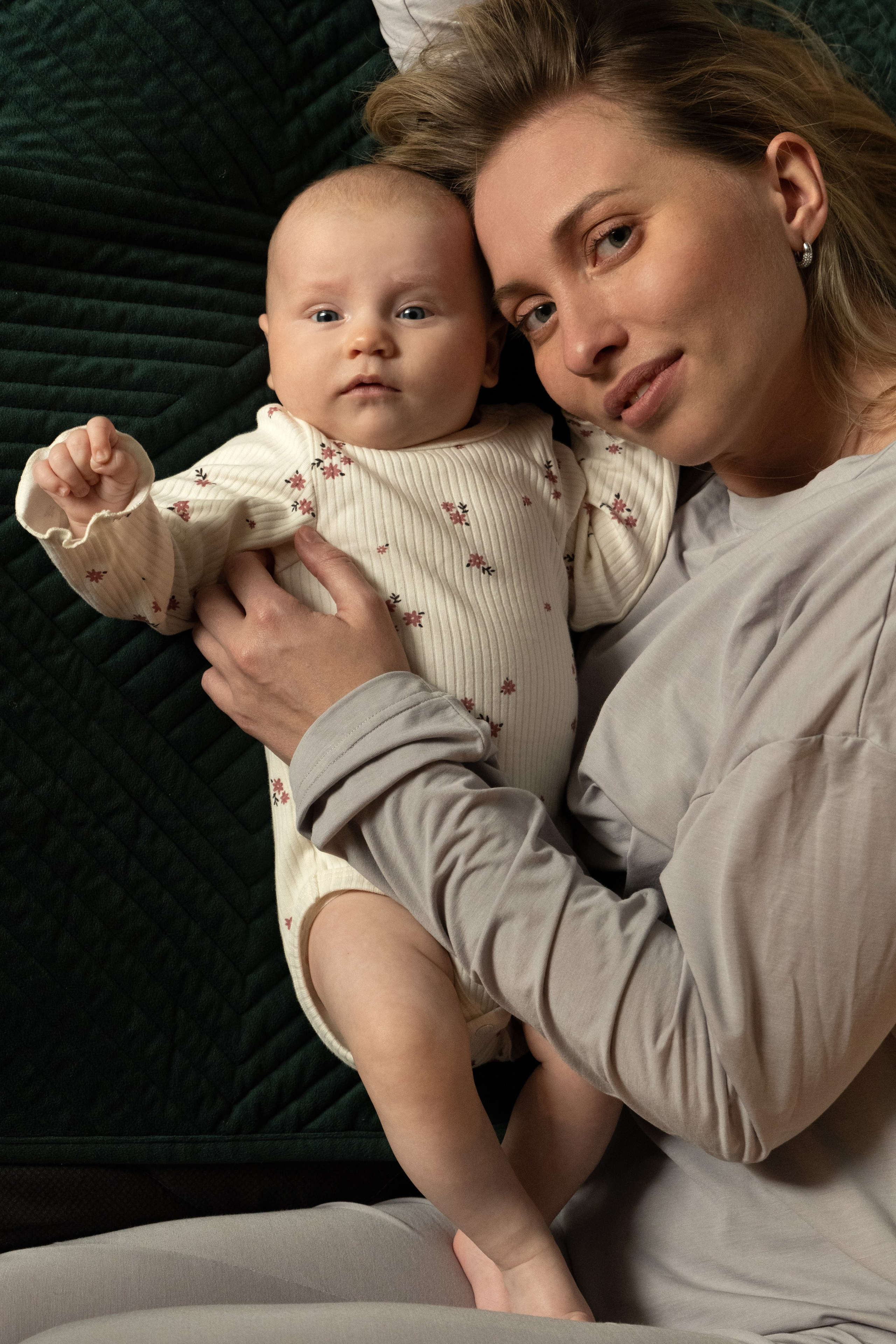 Семейная фотосессия (Ае 2 месяца). Фотограф видеограф Ольга Василевская