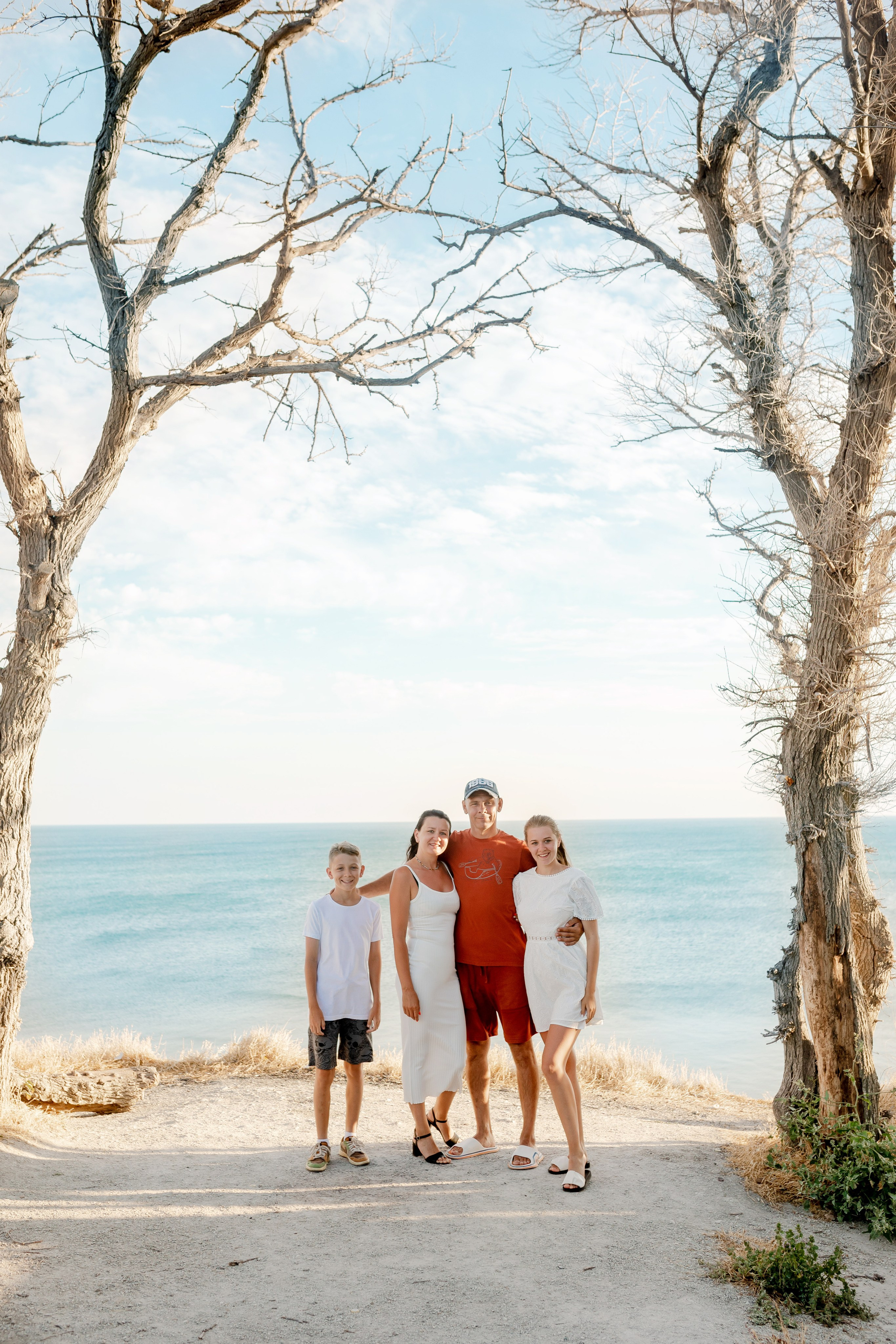 Арина, Олеся, Игорь и Тимофей. Фотограф в Геленджике, Архипо-Осиповке, Абрау-Дюрсо, Кринице Виктория