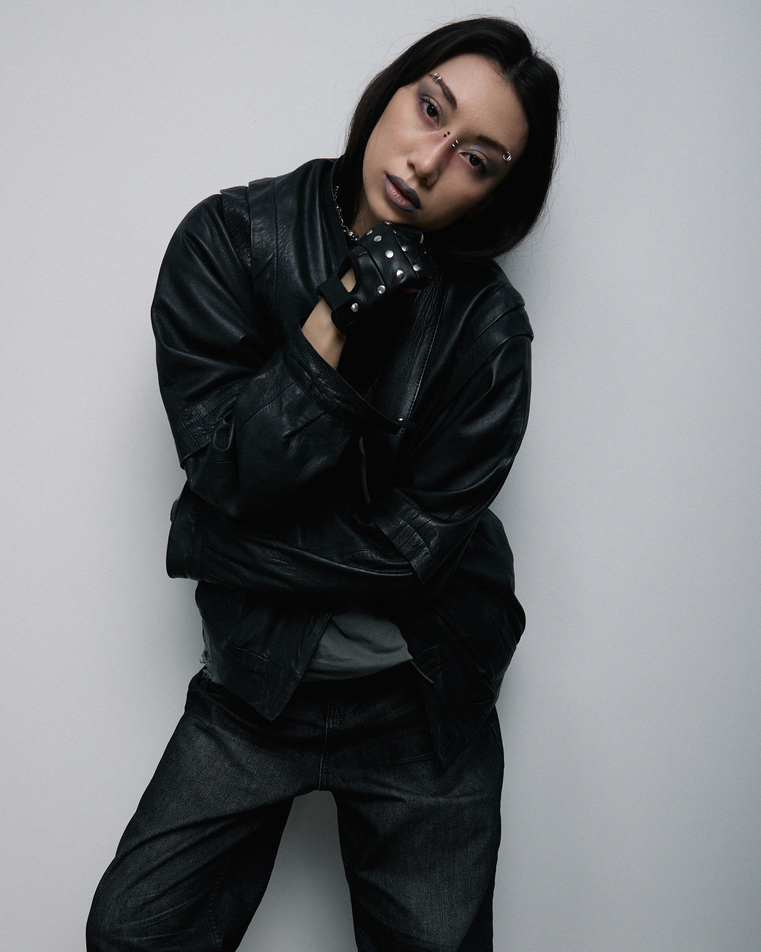 STUDIO. Фотограф для брендов в Москве Никита Чикунов