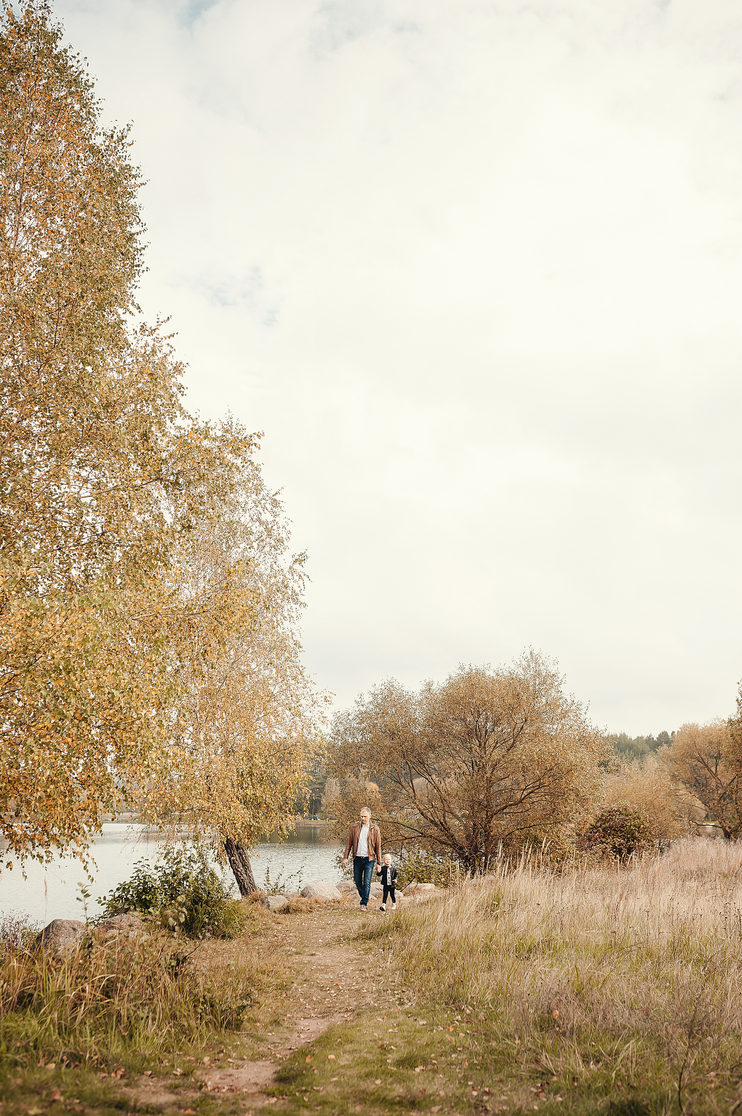 Прогулка по осеннему Минскому морю. Свадебный и портретный фотограф в Минске Наташа Каракулова