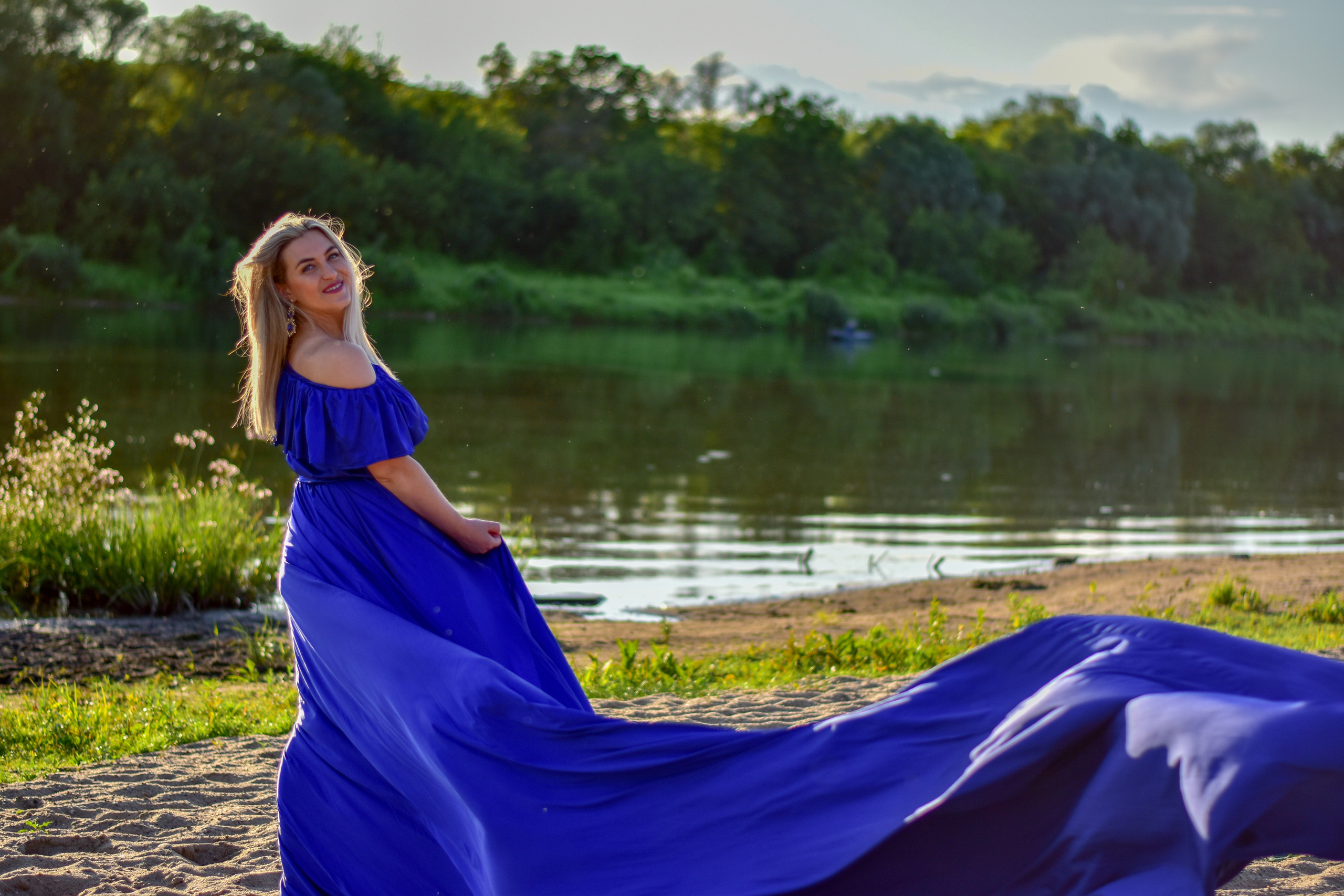 В красивом платье в Бунырёво. Елена Рязанцева Ваш фотограф в городе Тула