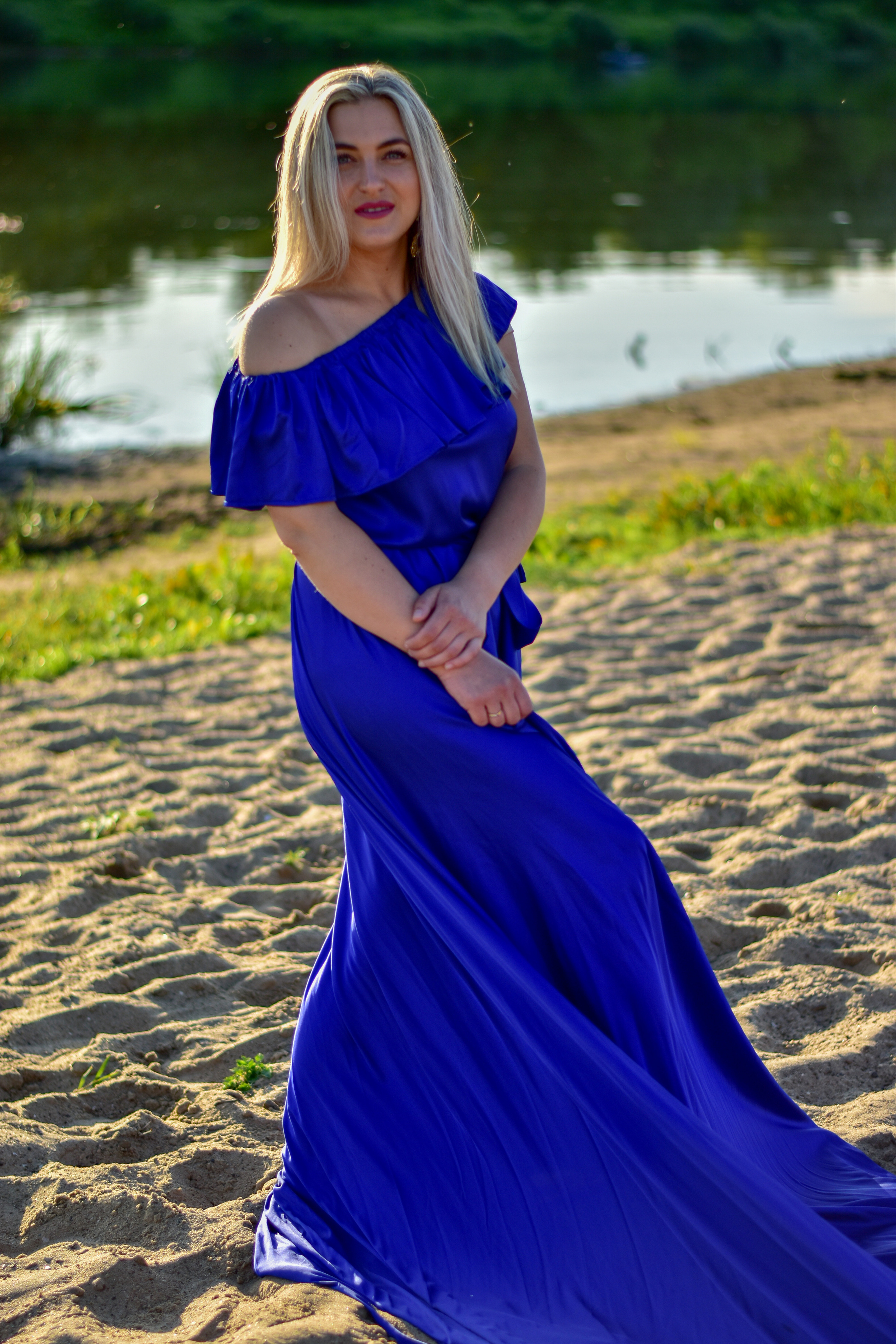 В красивом платье в Бунырёво. Елена Рязанцева Ваш фотограф в городе Тула