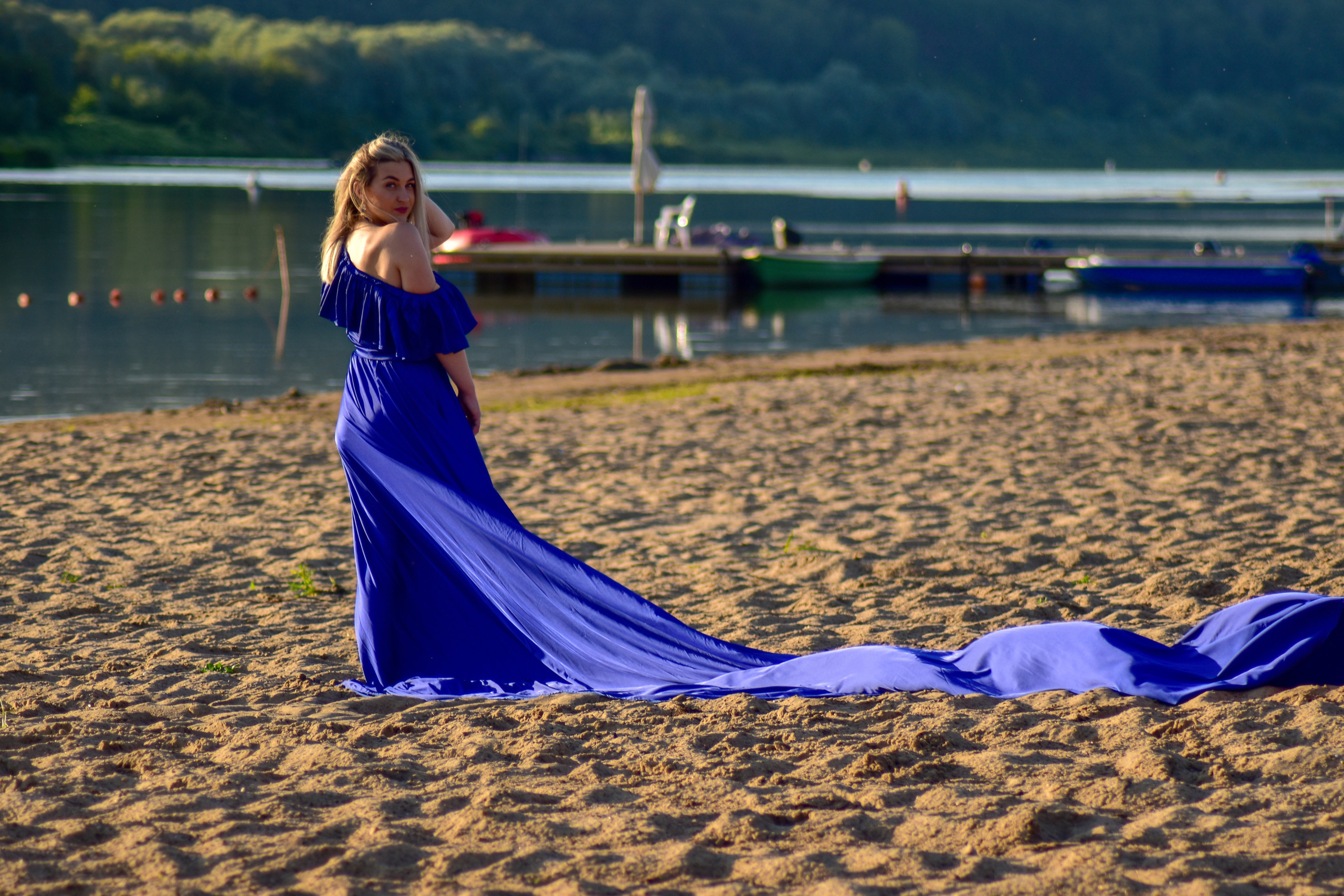 В красивом платье в Бунырёво. Елена Рязанцева Ваш фотограф в городе Тула