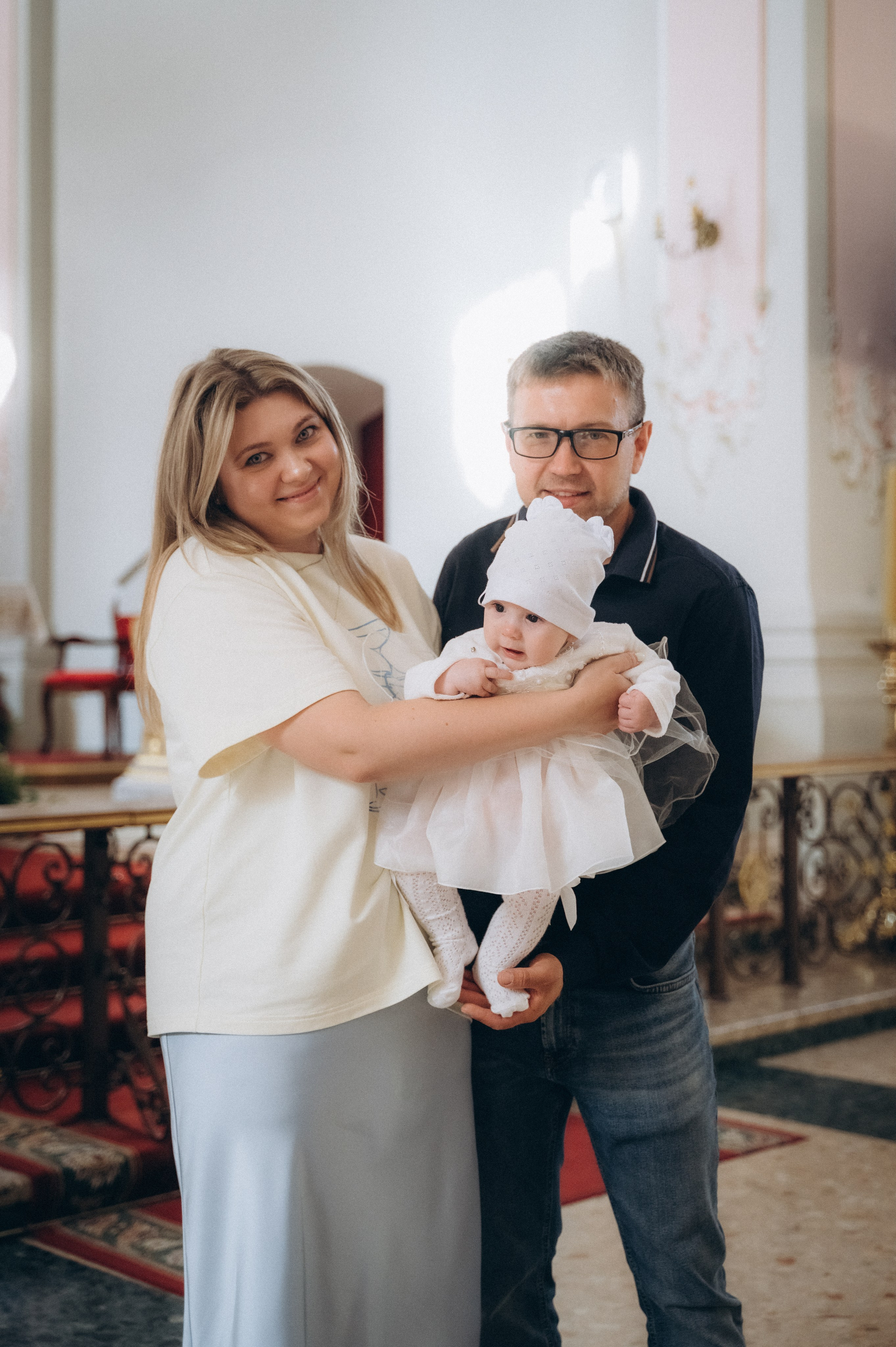 Крещение Василисы Архикафедральный костел Имени Пресвятой Девы Марии. Семейный фотограф в Минске Дарья Дреко