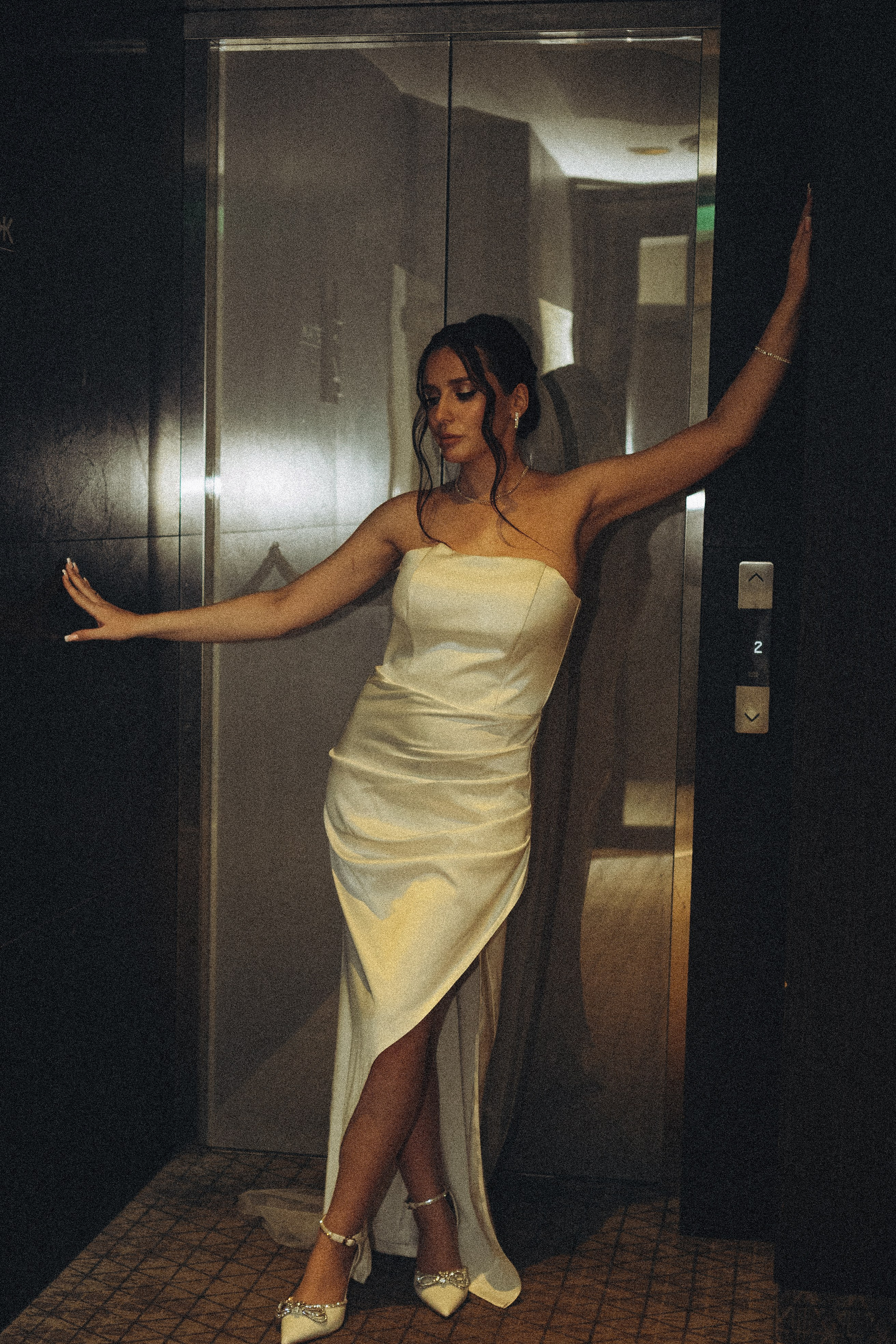 СВАДЕБНАЯ СЬЕМКА СБОРОВ ЖЕНИХА И НЕВЕСТЫ В ОТЕЛЕ И ТАКЖЕ ФОТОСЕССИИЯ В ОТЕЛЕЕ МЕГАПОЛИС БРЯНСК. Профессиональный фотограф, Санкт-Петербург — Виктория Богомолова