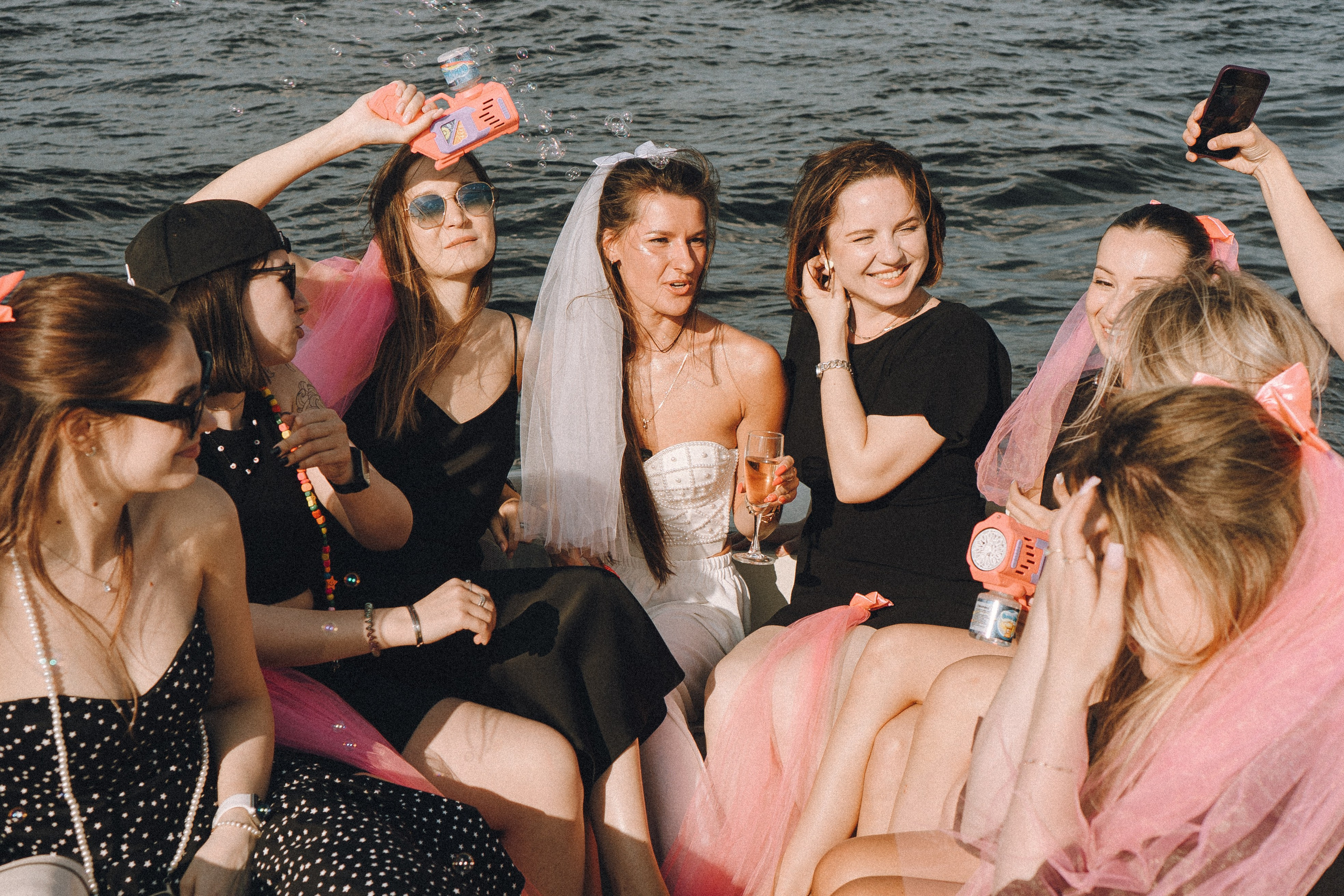 ДЕВИЧНИК НА КАТЕРЕ. Профессиональный фотограф, Санкт-Петербург — Виктория Богомолова