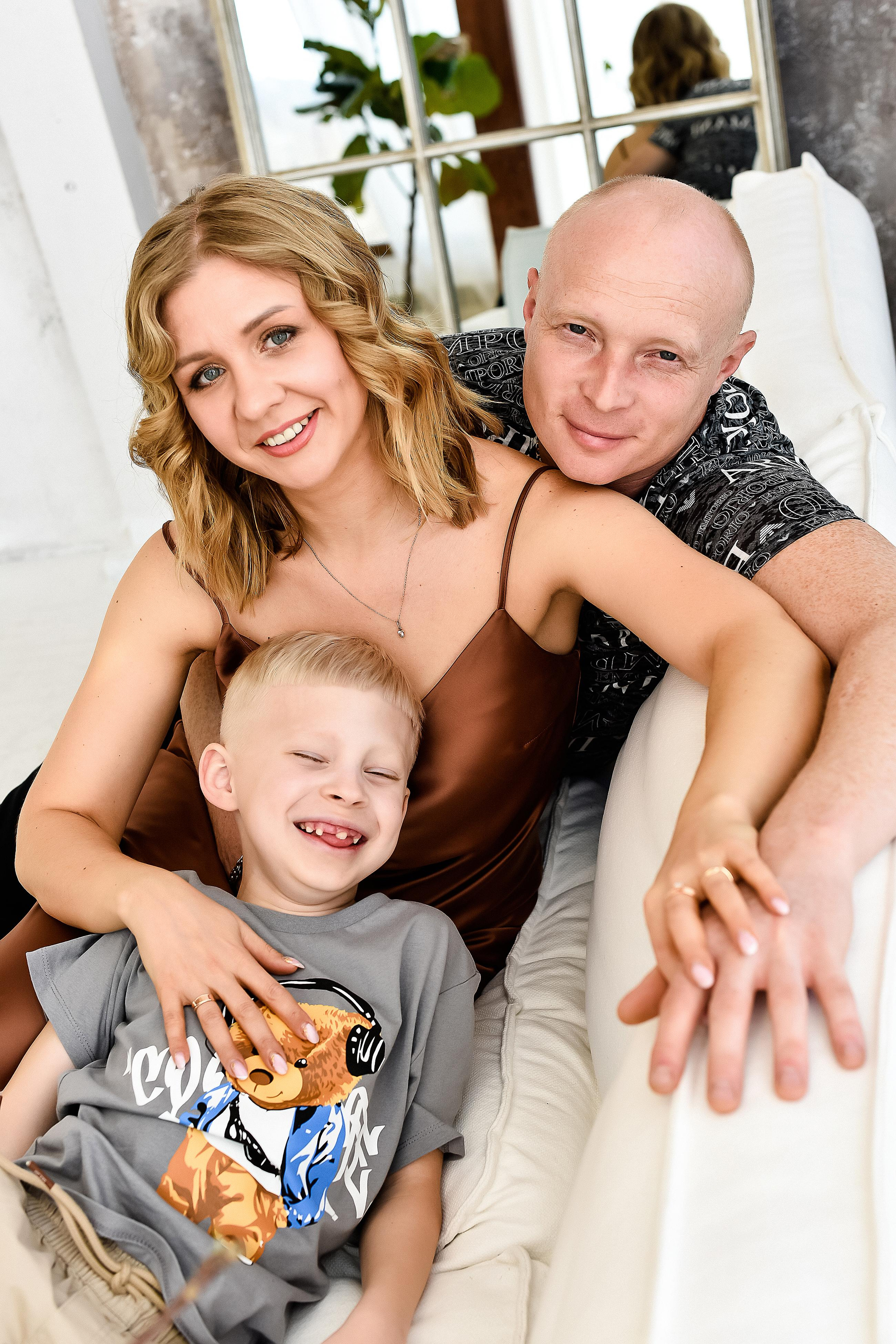 Семья Анны, Дмитрия и Егора