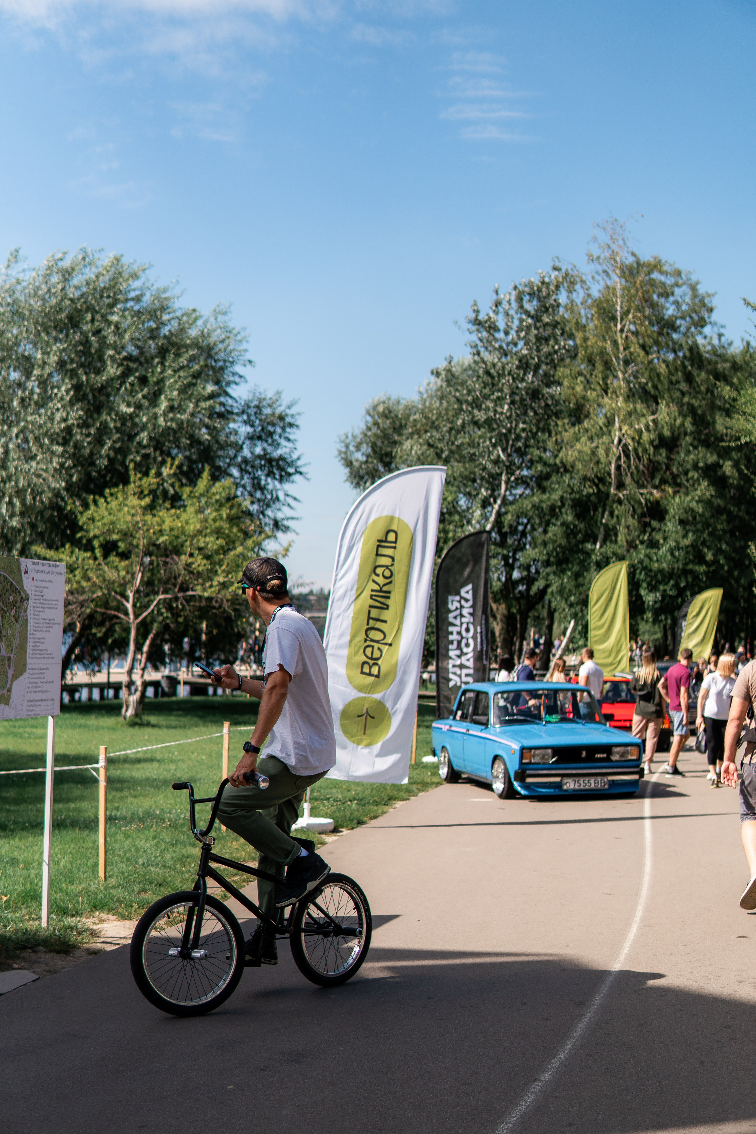 Уличная классика 2023. Портретный и репортажный фотограф в Воронеже: Анастасия Пузикова