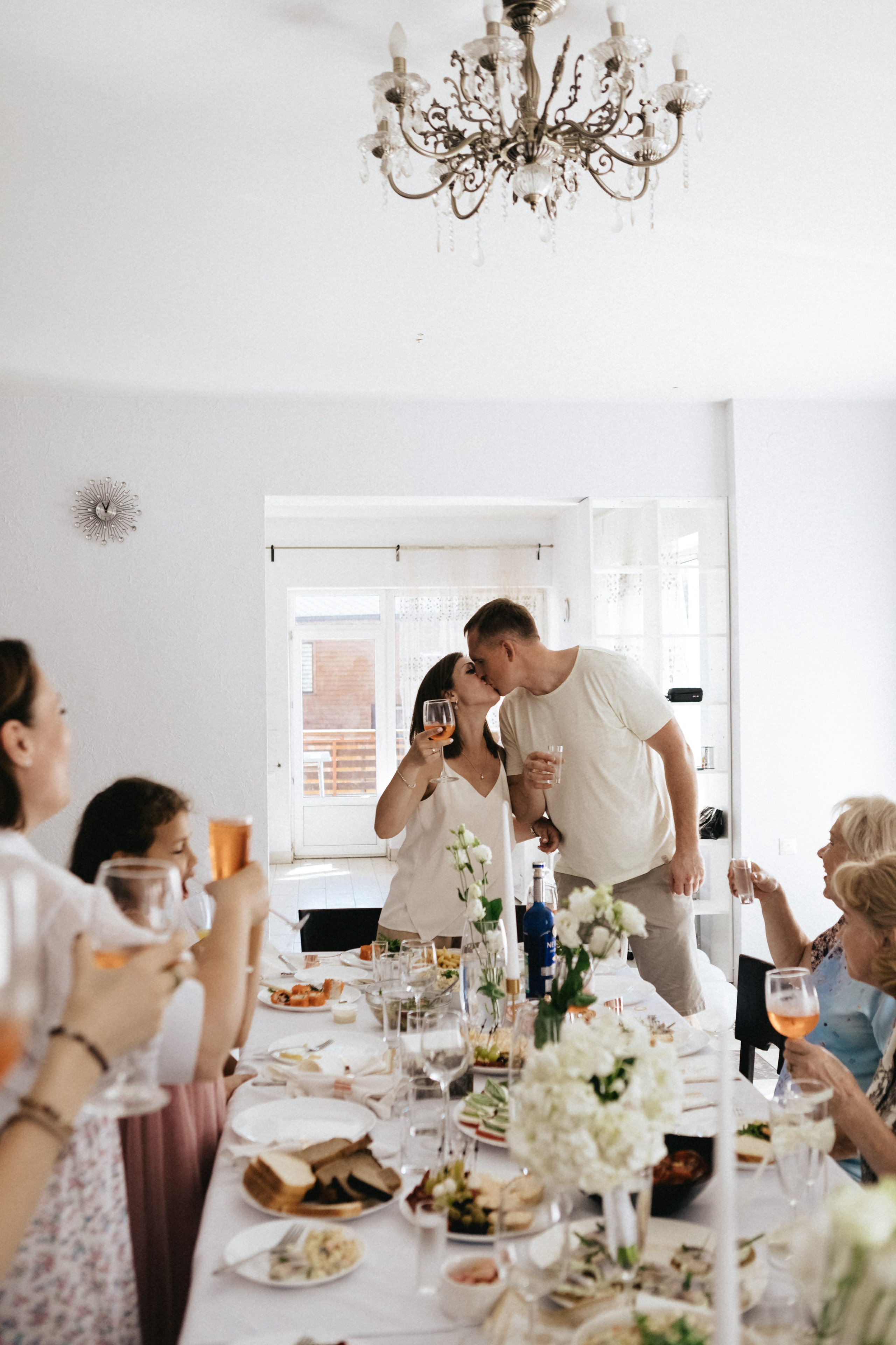 Лиза и Сережа. Роспись и тусовка в коттедже. Свадебный и портретный фотограф в Москве Анастасия Масюк