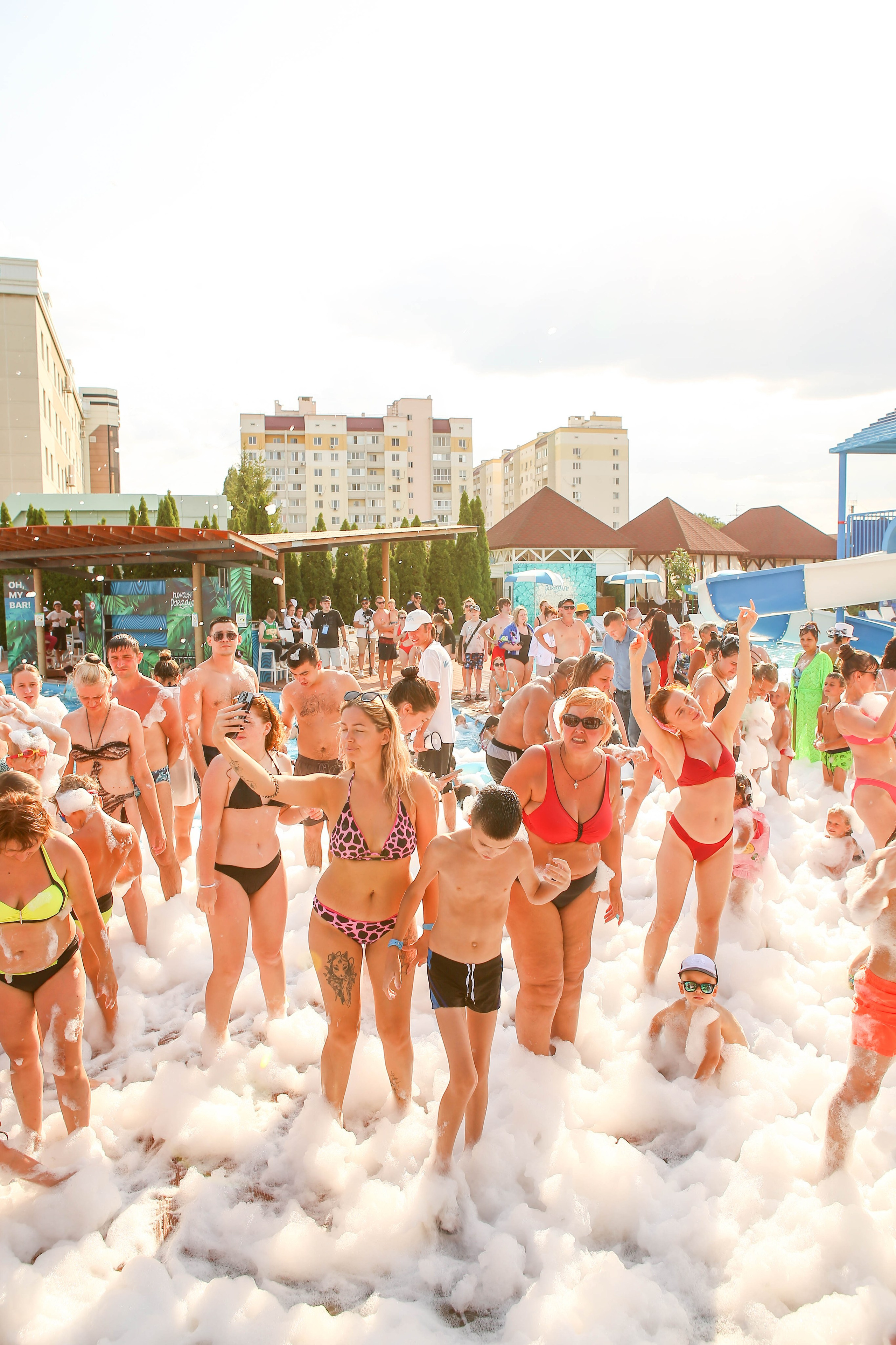 Nova Paradise. Свадебный и предметный фотограф Ренат Каламперов
