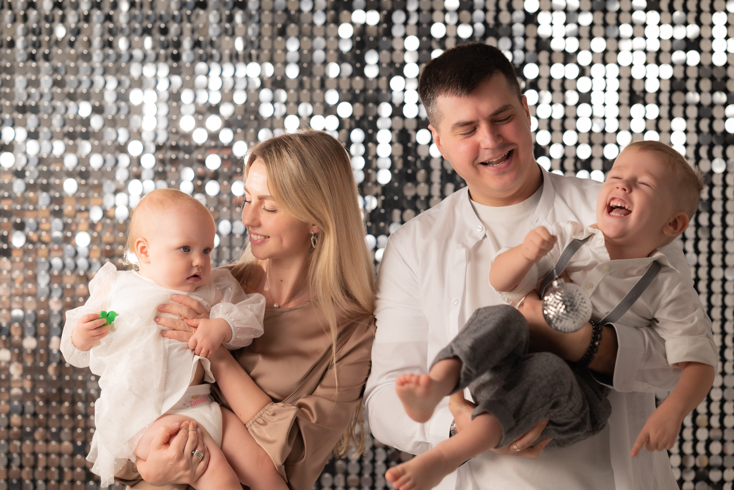 Маргарита & Илья с детками. Семейный и детский фотограф в Екатеринбурге Валерия Нагибина