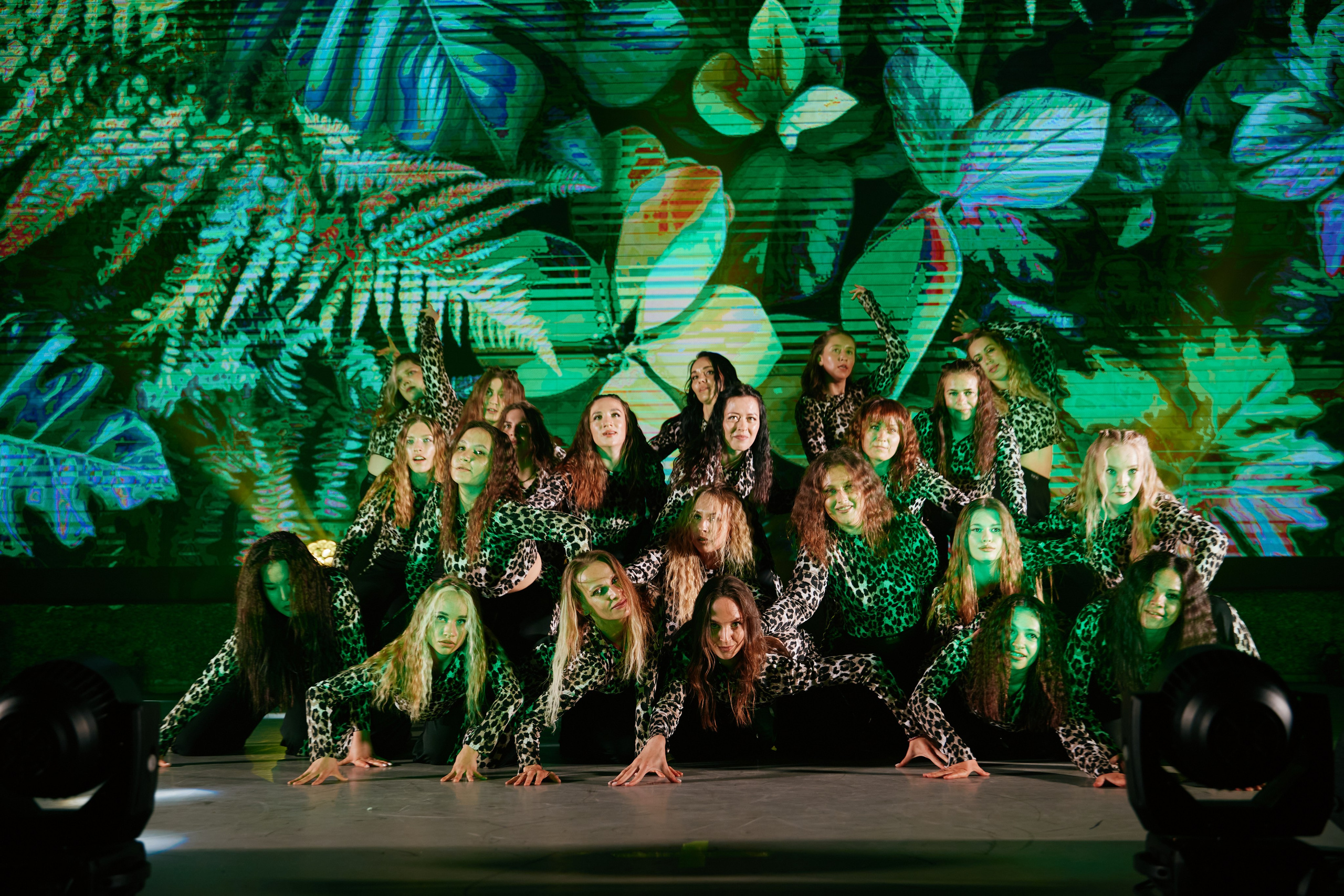 VIVA GLAM Отчетный концерт. Фотограф и видеограф в Кургане Леонид Корнильев