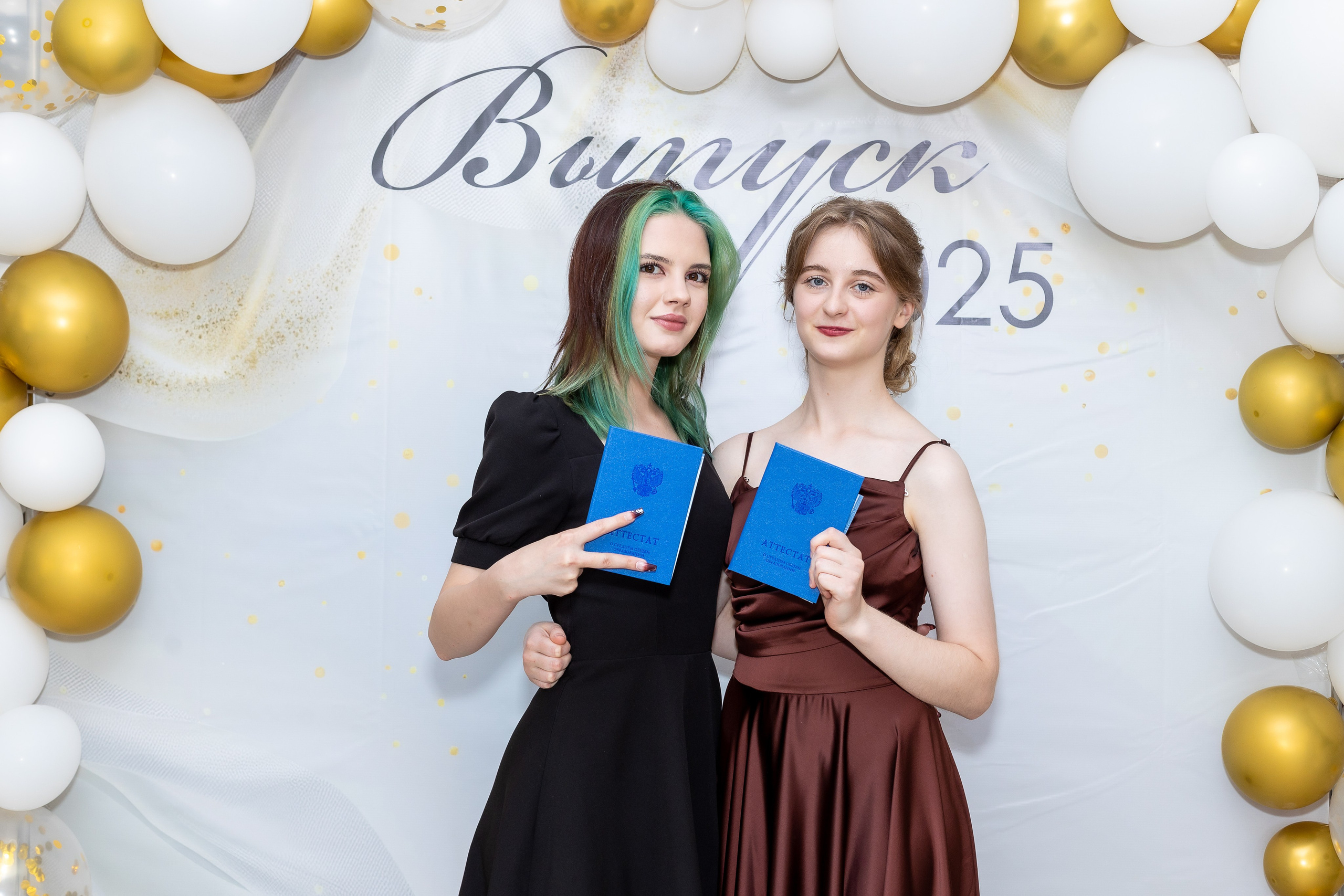 Вручение аттестата 2025. Выпускные альбомы Майкоп, Краснодар Елена Золотарева