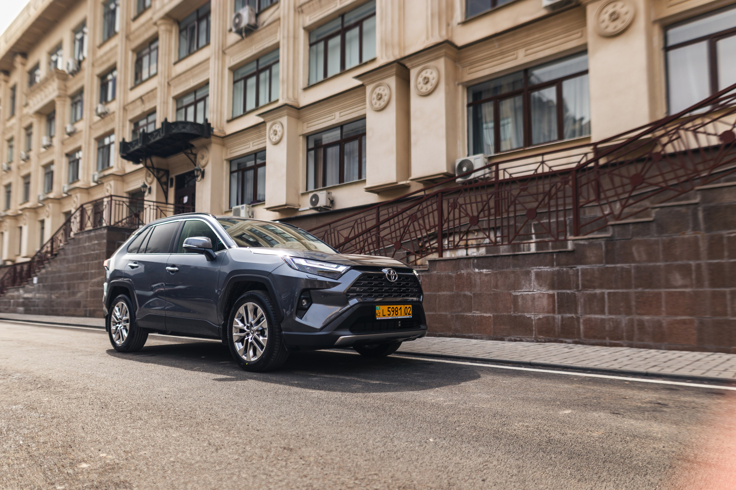 Автомобильная фотосъёмка. Рекламный и портретный фотограф в Алматы — Серекпаев Танирхан