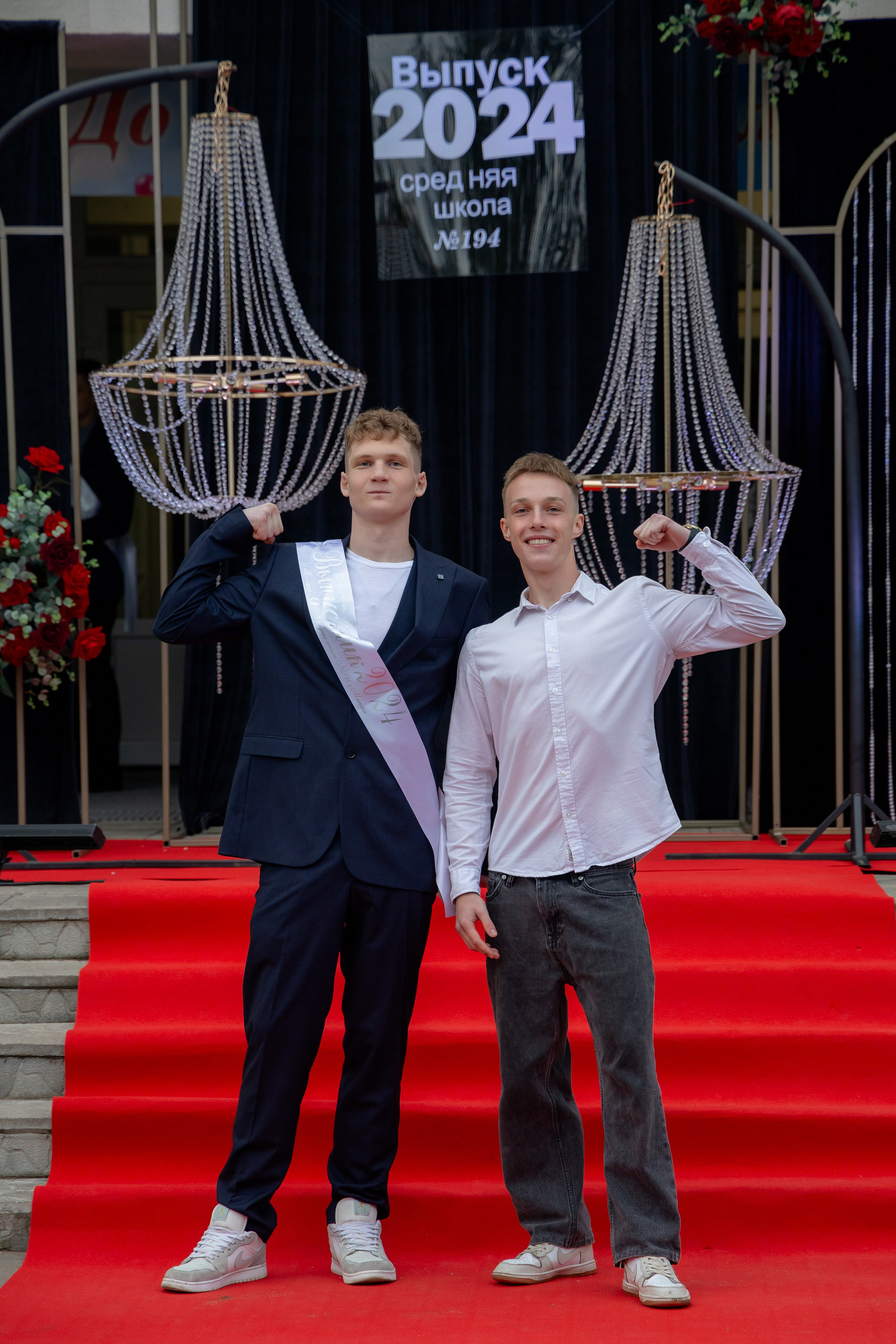 Школьный выпускной 2024 год в Соколе (Минск). Свадебный фотограф в Минске/Беларуси Сергей Спиридонов